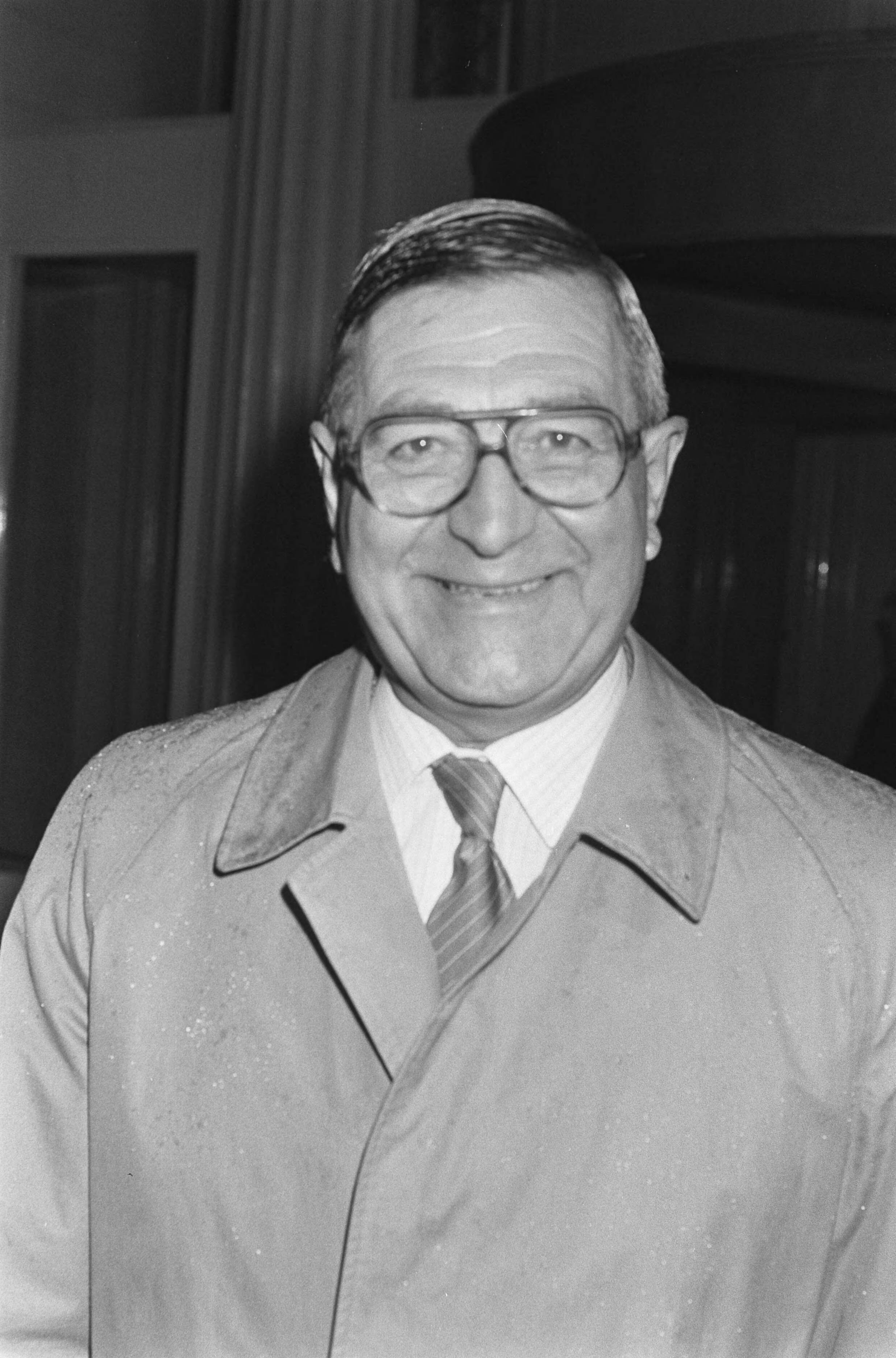 Fotocollectie Anefo — Voortzetting APB-proces in Maastricht; verdachte ir. J. van Zon — Foto: Molendijk, Bart / Anefo. Licentie: Set B: Rechtenvrij / Publiek Domein. Bron: Nationaal Archief. http://hdl.handle.net/10648/ad569040-d0b4-102d-bcf8-003048976d84