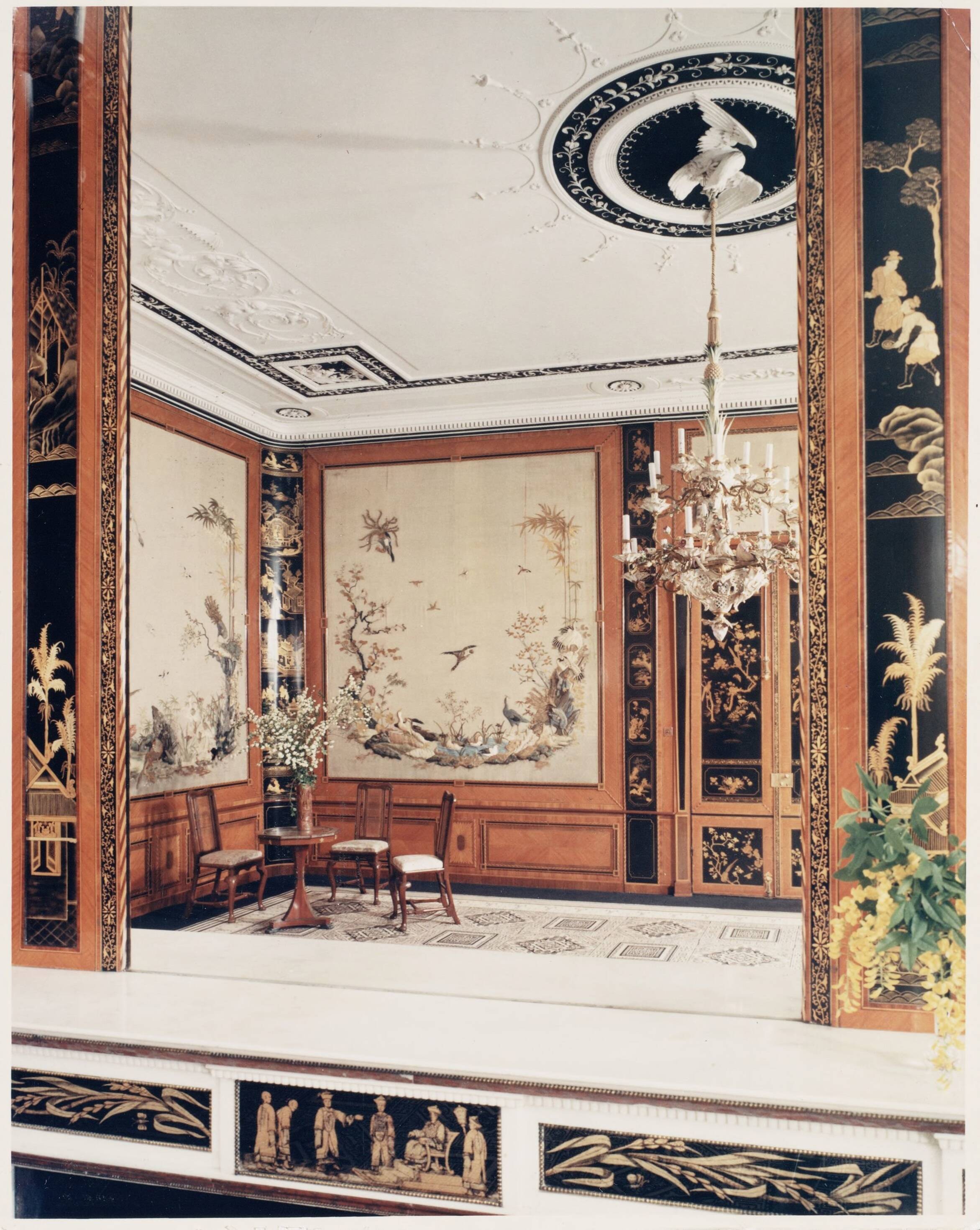 Paleis Huis ten Bosch te Den Haag — De Japanse zaal — Foto: Hofmeester, Bart / RVD. Licentie: Set B: Rechtenvrij / Publiek Domein. Bron: Nationaal Archief. http://hdl.handle.net/10648/afa8e78a-d0b4-102d-bcf8-003048976d84