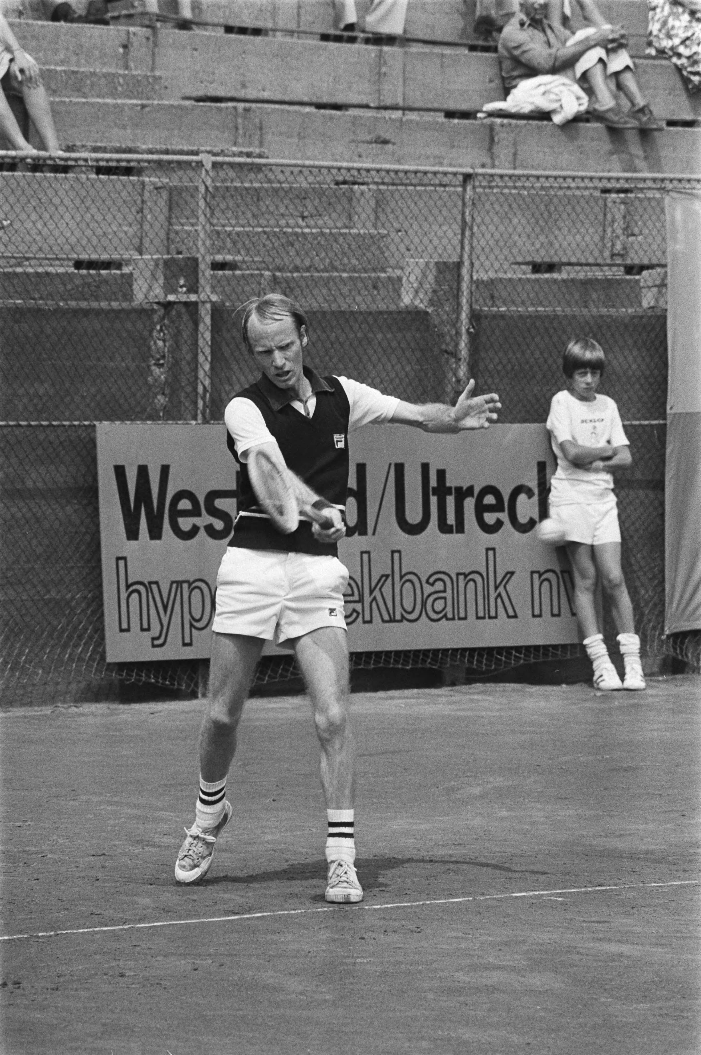 Fotocollectie Anefo — Nationale tenniskampioenschap op de Mets in Scheveningen, Hornman — Foto: Verhoeff, Bert / Anefo. Licentie: Set B: Rechtenvrij / Publiek Domein. Bron: Nationaal Archief. http://hdl.handle.net/10648/ac89aa08-d0b4-102d-bcf8-003048976d84