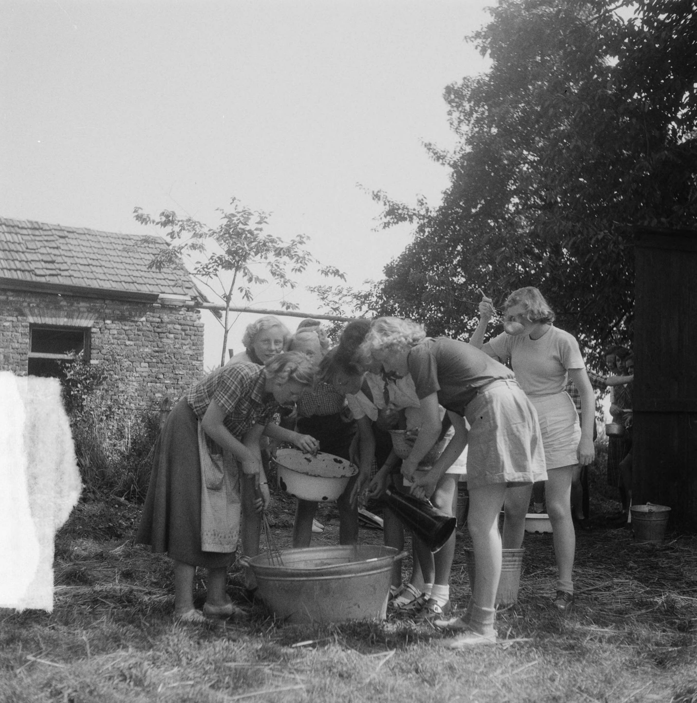 VCJC kamp Mheer — Foto: Oorschot, […] van / Anefo. — Licentie: Set B: Rechtenvrij / Publiek Domein. Bron: Nationaal Archief. http://hdl.handle.net/10648/a8dd4464-d0b4-102d-bcf8-003048976d84