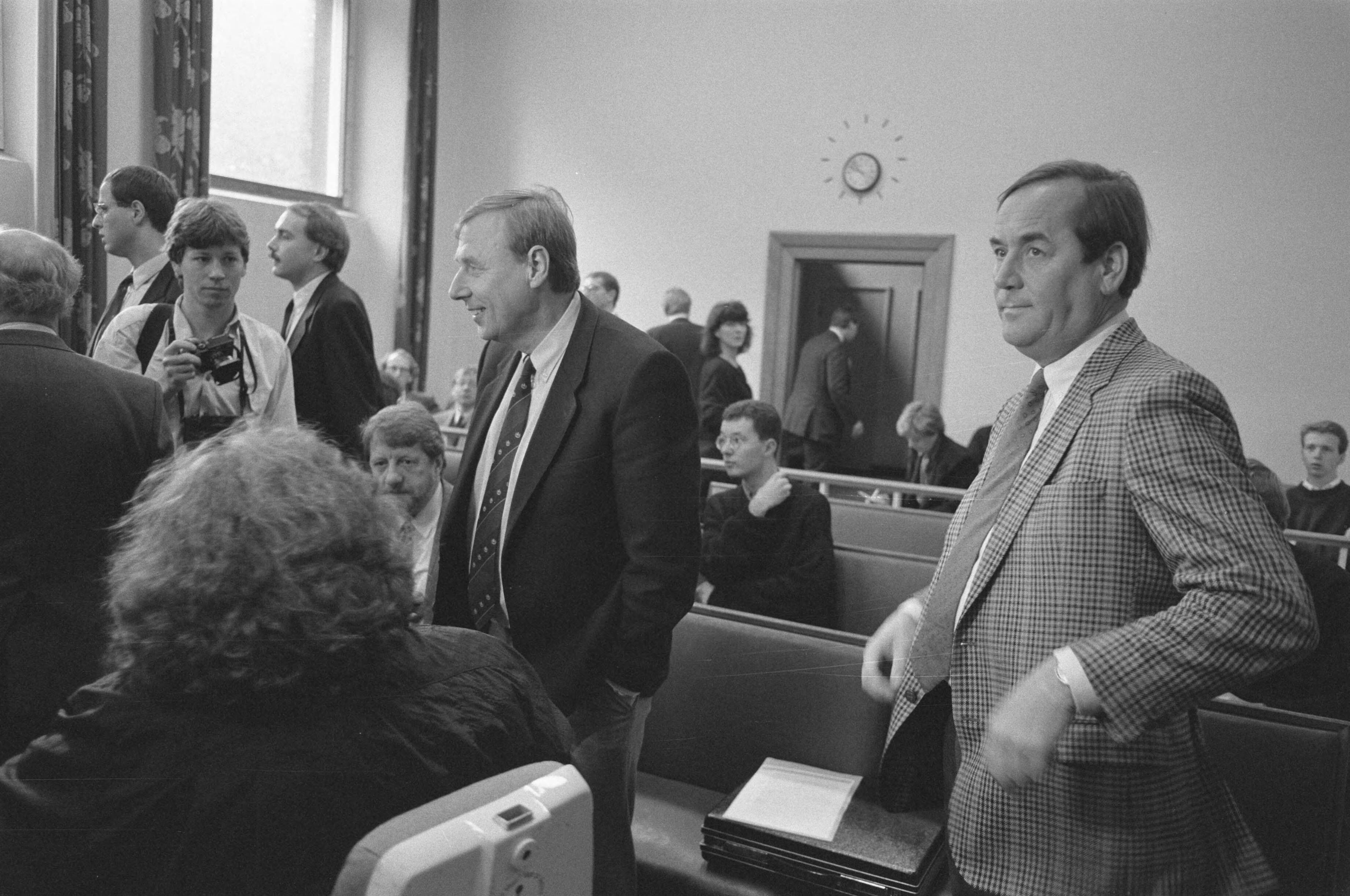Fotocollectie Anefo — Utrecht, kort geding tegen Landelijke Specialisten Ver. om acties medisch specialisten te beeindigen — Foto: Bogaerts, Rob / Anefo. Licentie: Set B: Rechtenvrij / Publiek Domein. Bron: Nationaal Archief. http://hdl.handle.net/10648/ad6de86c-d0b4-102d-bcf8-003048976d84