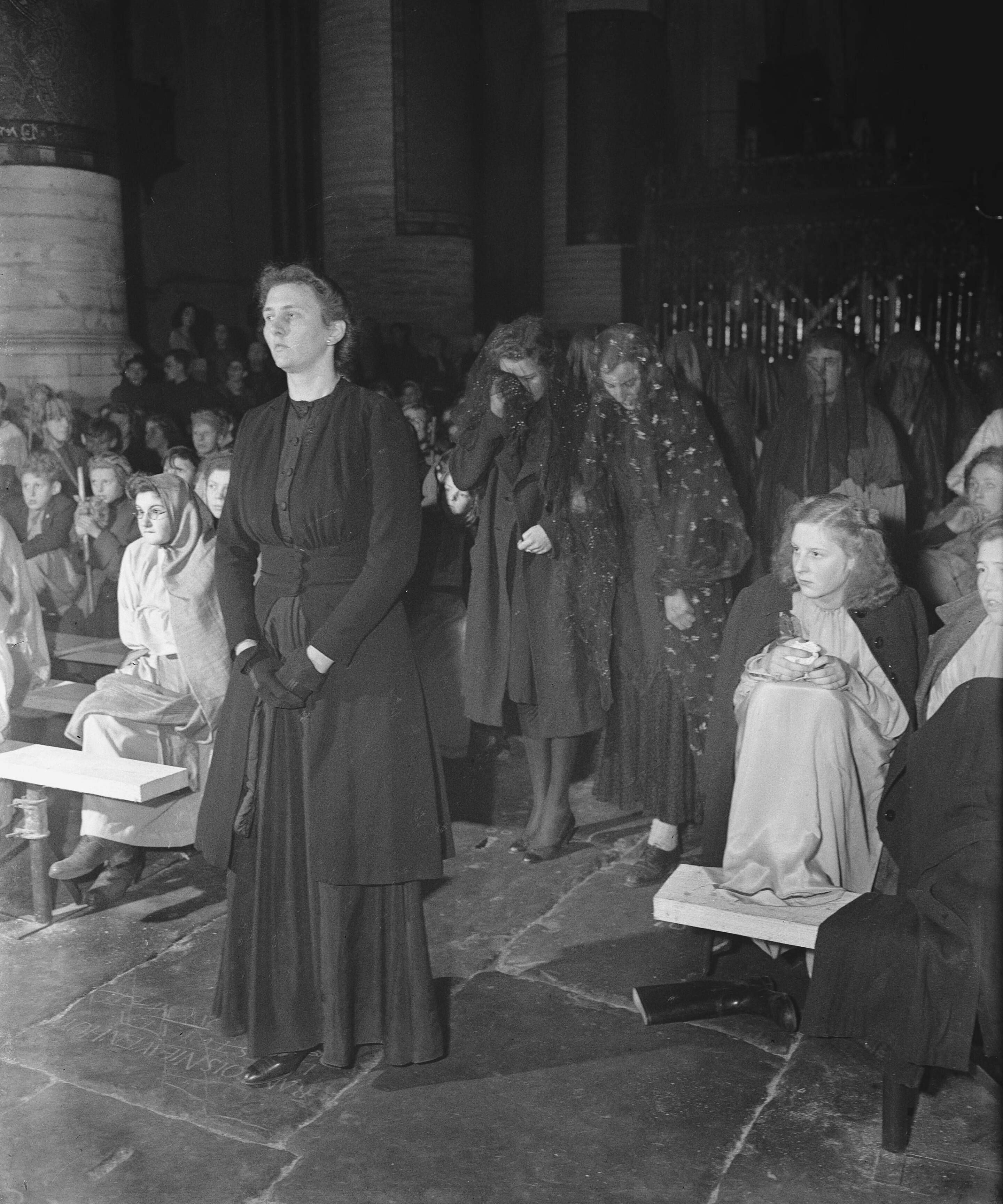 Fotocollectie Anefo — Kerstspel in de Grote of St. Bavokerk te Haarlem — Foto: Haren Noman, Theo van / Anefo. Licentie: Set B: Rechtenvrij / Publiek Domein. Bron: Nationaal Archief. http://hdl.handle.net/10648/a88fd04e-d0b4-102d-bcf8-003048976d84