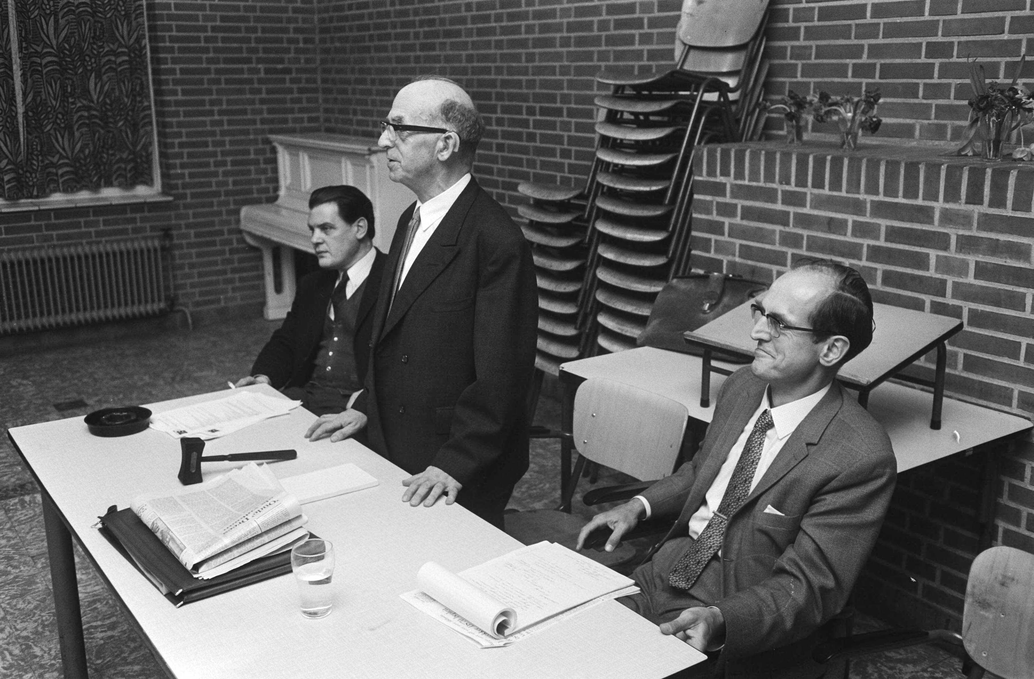 Fotocollectie Anefo — DS70 houdt oprichtingsvergadering voor Zaanstreek in Koog aan de Zaan — Foto: Verhoeff, Bert / Anefo. Licentie: Set B: Rechtenvrij / Publiek Domein. Bron: Nationaal Archief. http://hdl.handle.net/10648/abb17ff2-d0b4-102d-bcf8-003048976d84
