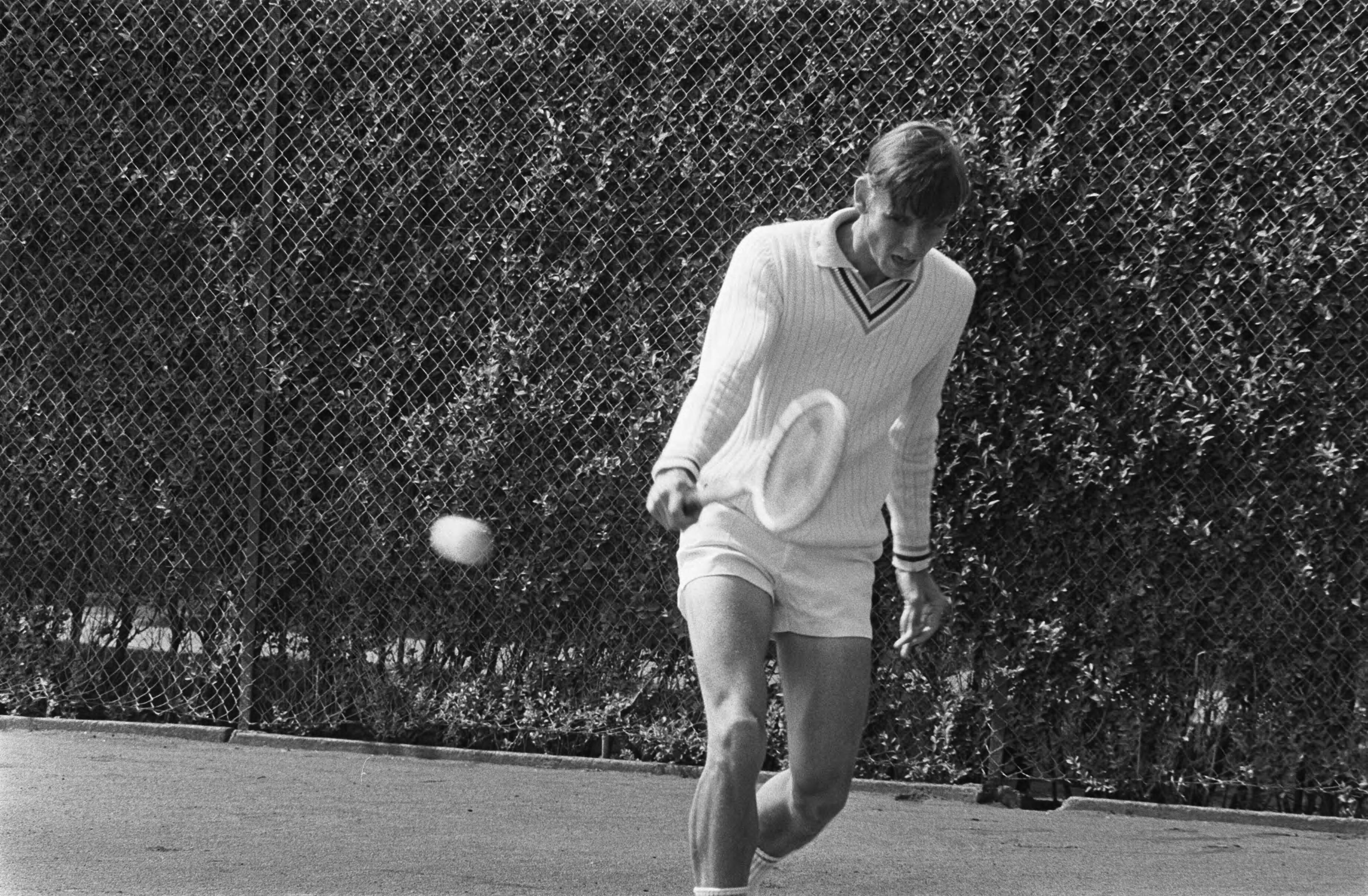 Internationaal tenniskampioenschap op de Metsbanen te Scheveningen — Fine in aktie — Foto: Mieremet, Rob / Anefo. Licentie: Set B: Rechtenvrij / Publiek Domein. Bron: Nationaal Archief. http://hdl.handle.net/10648/ac6d4296-d0b4-102d-bcf8-003048976d84