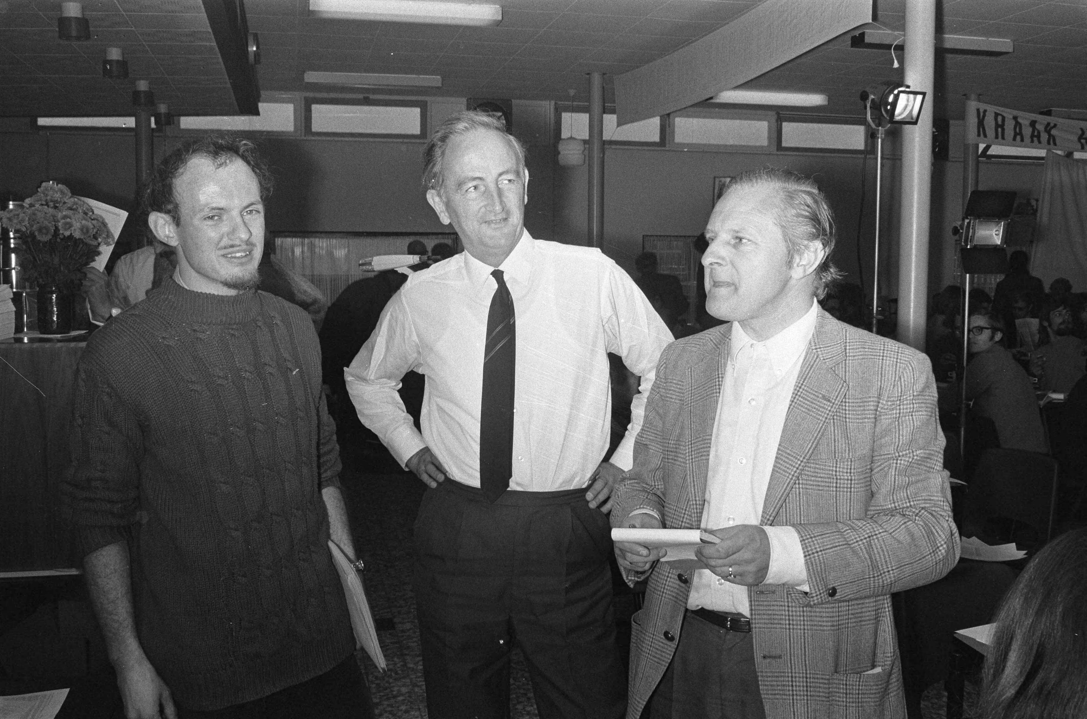 Fotocollectie Anefo — PSP Congres Groningen, v.l.n.r. Erik Meyer, Wiebenga, Wim de Wolf — Foto: Peters, Hans / Anefo. Licentie: Set B: Rechtenvrij / Publiek Domein. Bron: Nationaal Archief. http://hdl.handle.net/10648/abd43240-d0b4-102d-bcf8-003048976d84