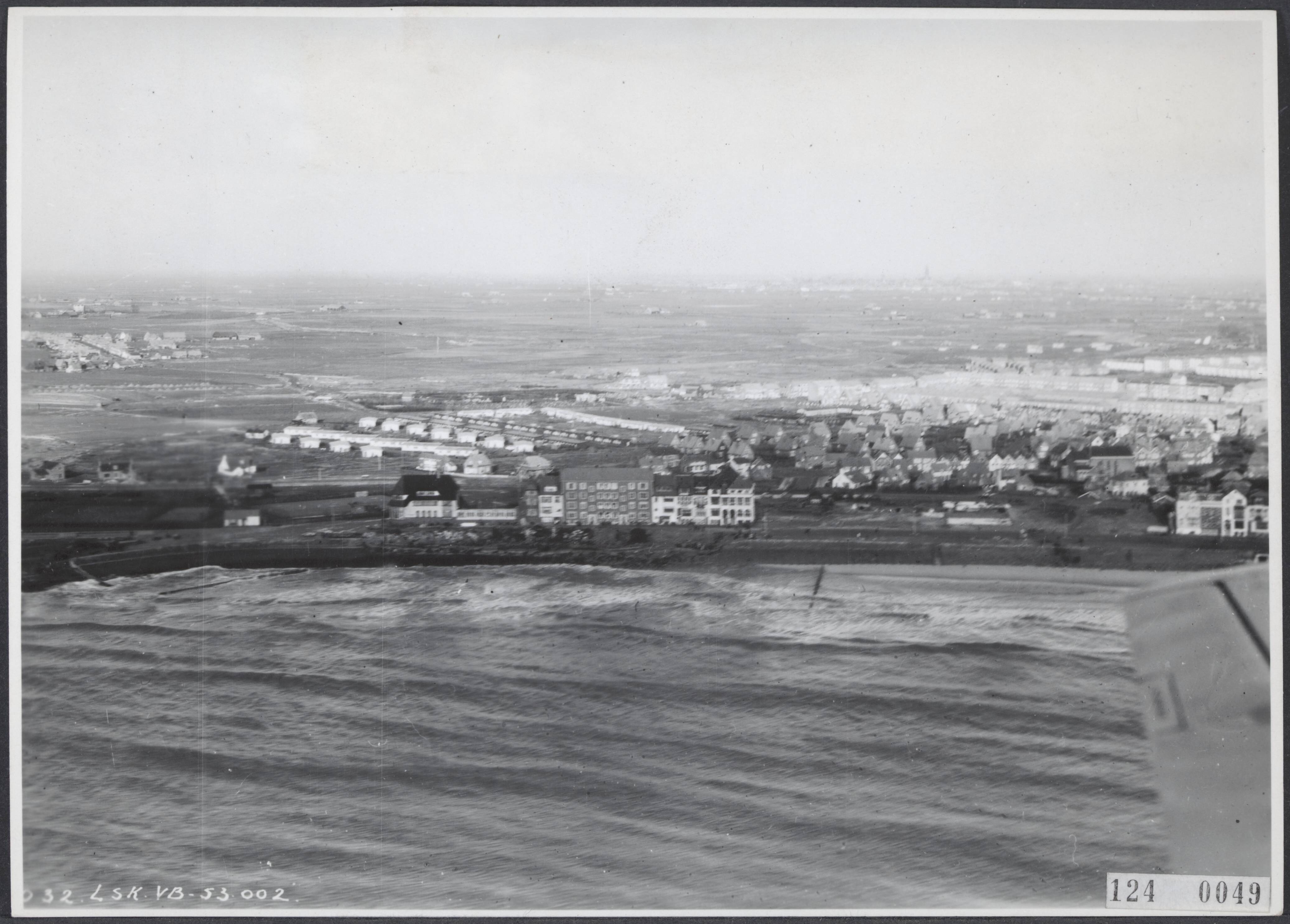 Watersnoodramp 1953 [RVD] — Watersnoodramp 1953. Vlissingen vanuit de lucht — Foto: Rijksvoorlichtingsdienst (RVD). Licentie: Set B: Rechtenvrij / Publiek Domein. Bron: Nationaal Archief. http://hdl.handle.net/10648/af30f036-d0b4-102d-bcf8-003048976d84