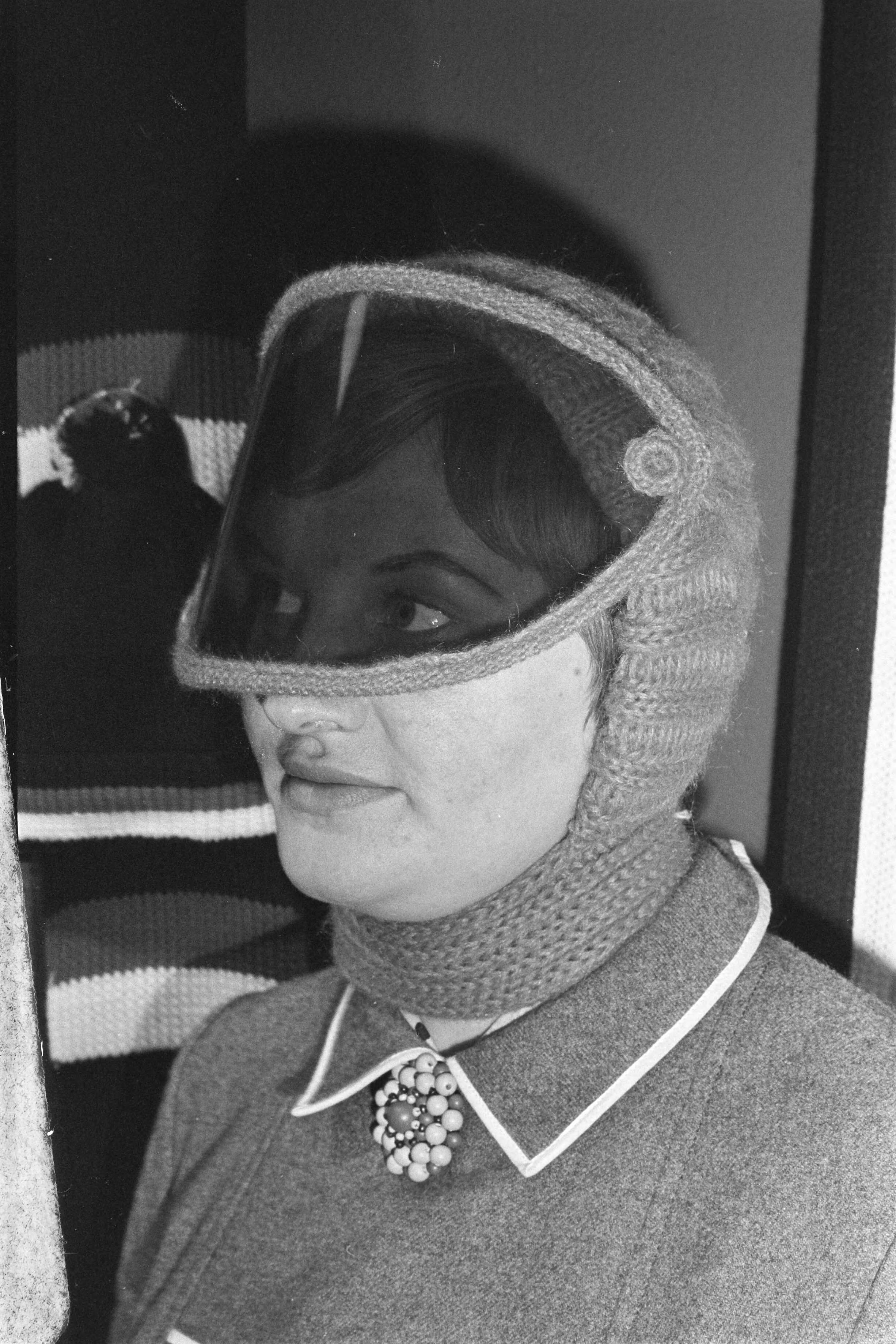 Fotocollectie Anefo — Vakbeurs "Het Kind" in Julianahal te Utrecht de beurs — Foto: Nijs, Jac. de / Anefo. Licentie: Set B: Rechtenvrij / Publiek Domein. Bron: Nationaal Archief. http://hdl.handle.net/10648/ab628668-d0b4-102d-bcf8-003048976d84
