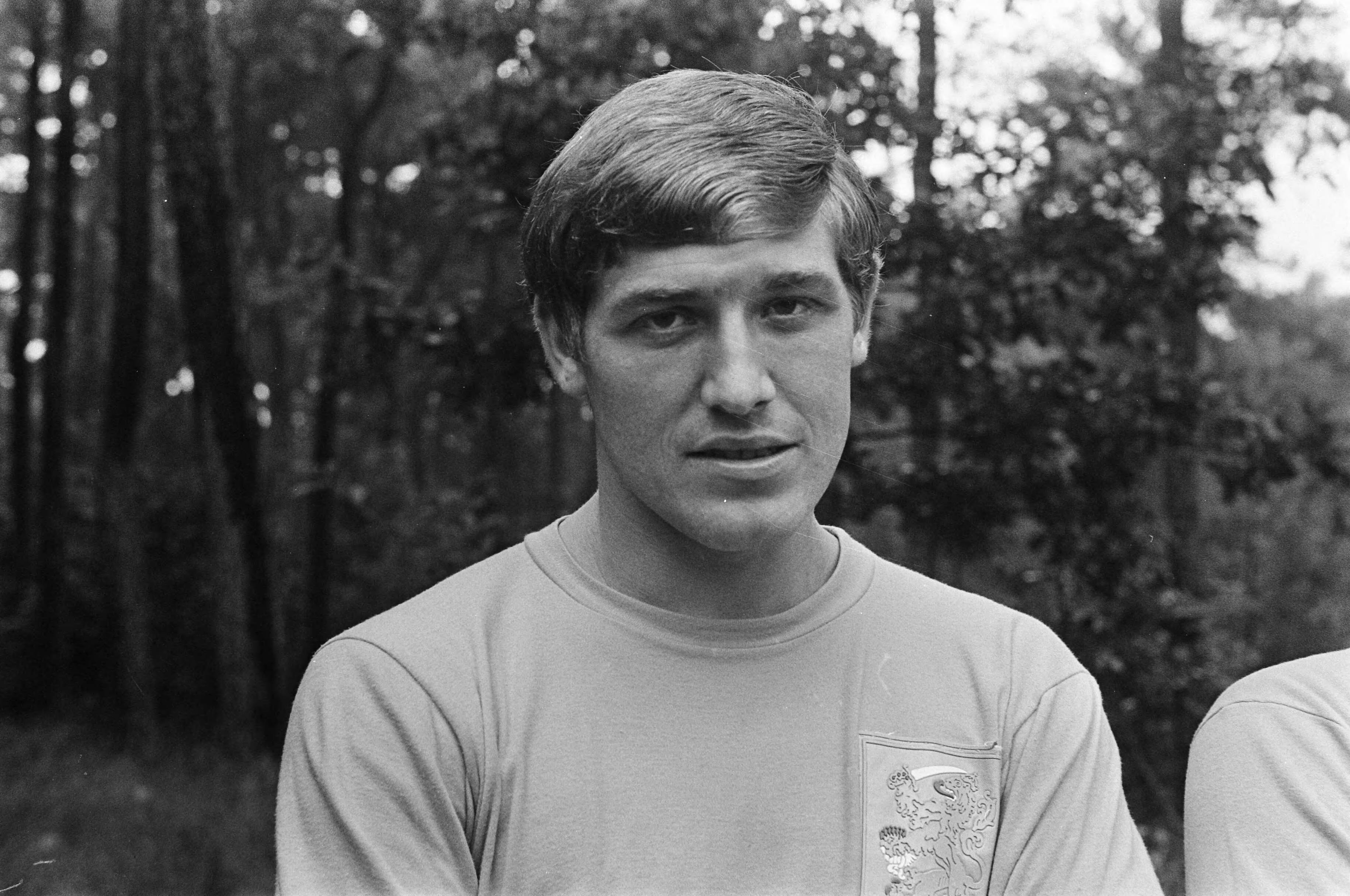 Training van het Nederlands elftal in Zeist — Theo van Duivenbode — Foto: Fotograaf Onbekend / Anefo. Licentie: Set B: Rechtenvrij / Publiek Domein. Bron: Nationaal Archief. http://hdl.handle.net/10648/ab4bc3ec-d0b4-102d-bcf8-003048976d84