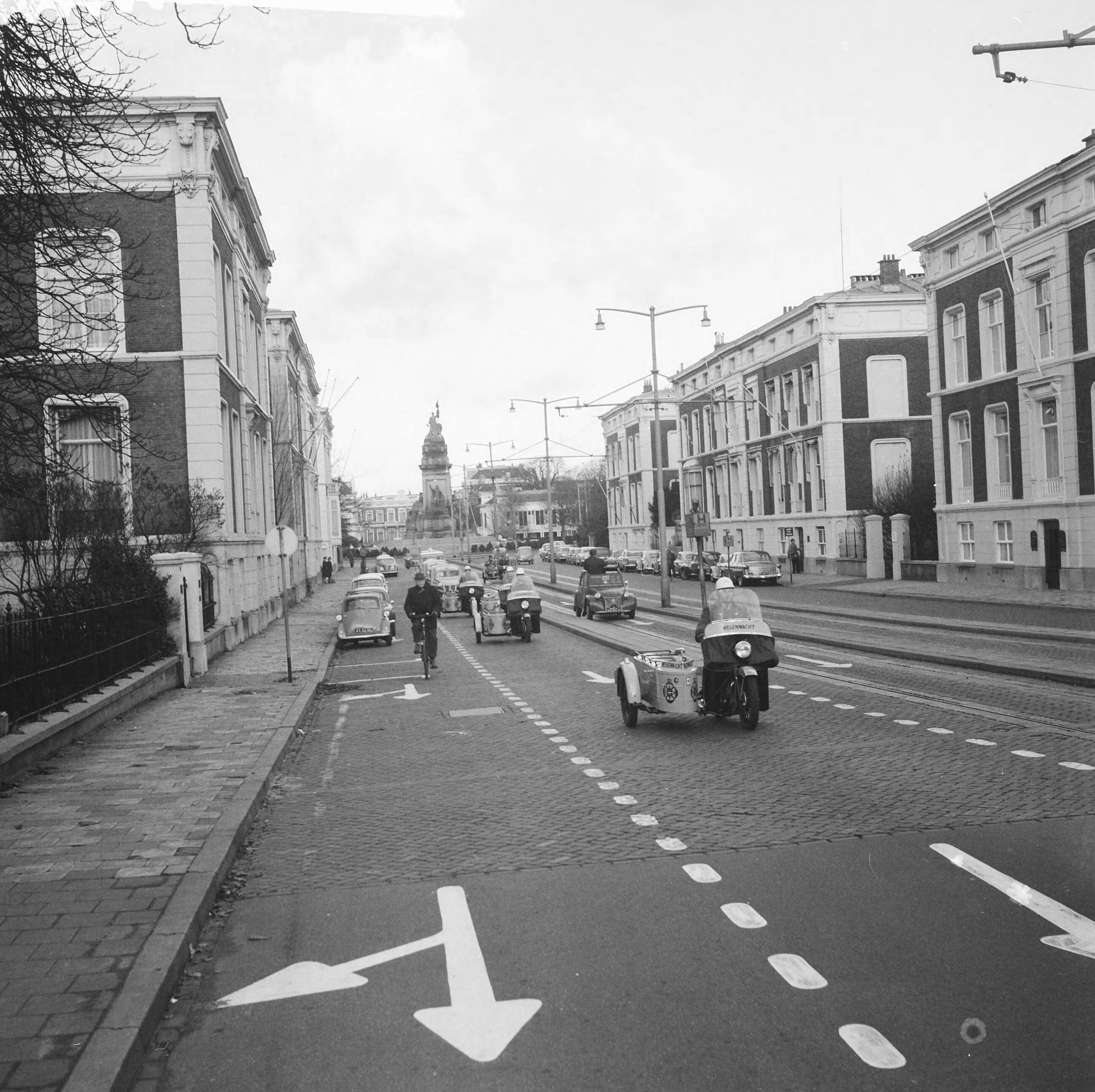 Fotocollectie Anefo — Demonstratie Wegenwacht in Den Haag — Foto: Pot, Harry / Anefo. Licentie: Set B: Rechtenvrij / Publiek Domein. Bron: Nationaal Archief. http://hdl.handle.net/10648/a9c019ce-d0b4-102d-bcf8-003048976d84