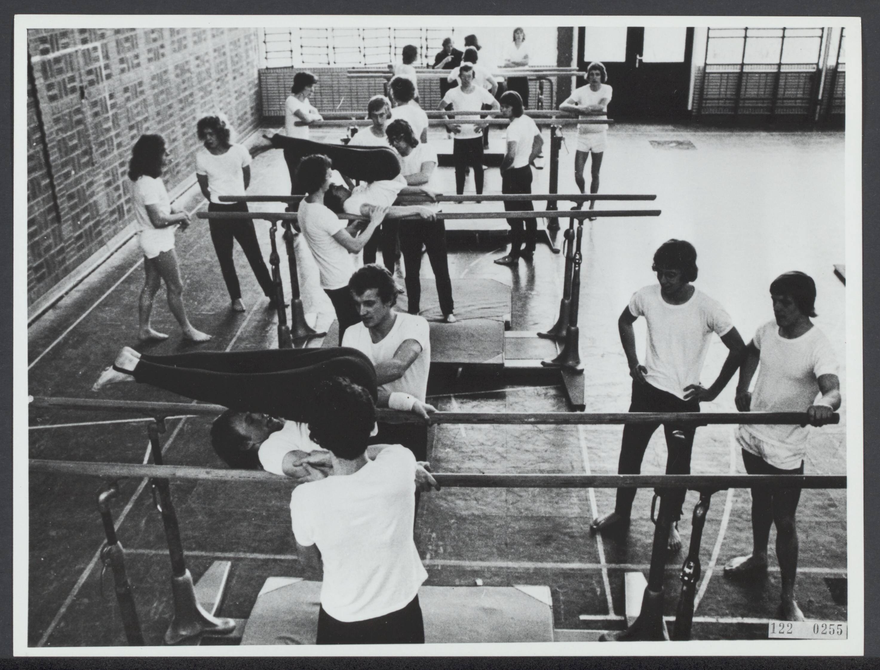 onderwijs, moderne methoden — Academie voor Lichamelijke Opvoeding (A.L.O.) te Groningen — Foto: Rijksvoorlichtingsdienst (RVD). Licentie: Set B: Rechtenvrij / Publiek Domein. Bron: Nationaal Archief. http://hdl.handle.net/10648/af29117c-d0b4-102d-bcf8-003048976d84