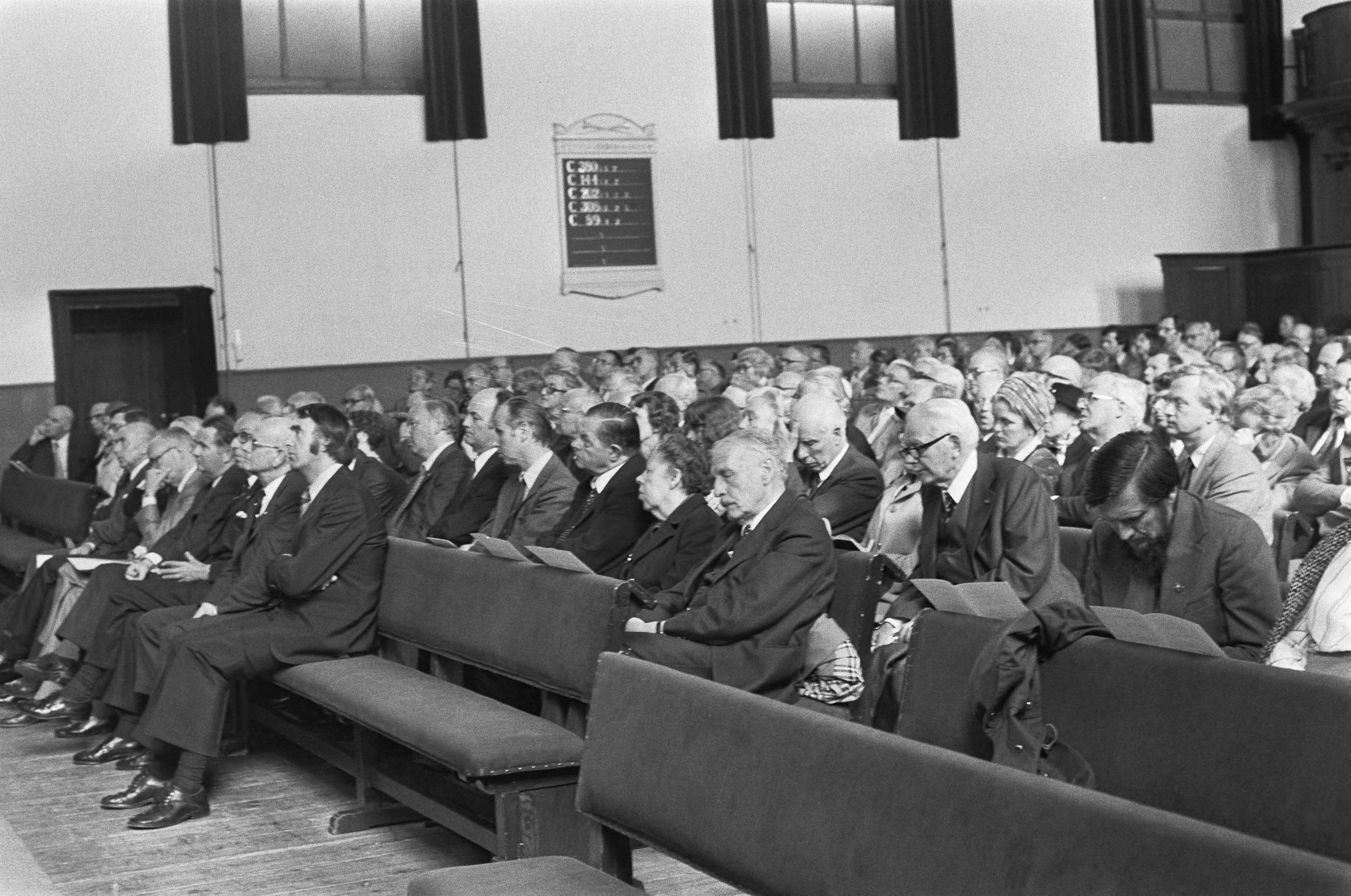 Fotocollectie Anefo — Groen van Prinsteren herdenking in Den Haag , opdracht Nederlandse Gedachten — Foto: Mieremet, Rob / Anefo. Licentie: Set B: Rechtenvrij / Publiek Domein. Bron: Nationaal Archief. http://hdl.handle.net/10648/ac84220e-d0b4-102d-bcf8-003048976d84