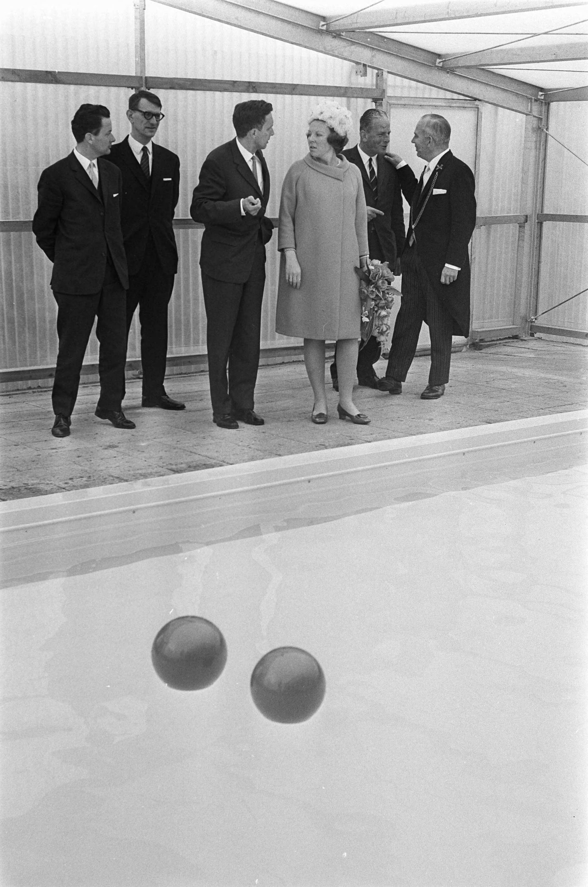 Fotocollectie Anefo — Prinses Beatrix in Drenthe opende vakantiecentrum prins Willem Alexander in Roden — Foto: Koch, Eric / Anefo. Licentie: Set B: Rechtenvrij / Publiek Domein. Bron: Nationaal Archief. http://hdl.handle.net/10648/ab401da8-d0b4-102d-bcf8-003048976d84