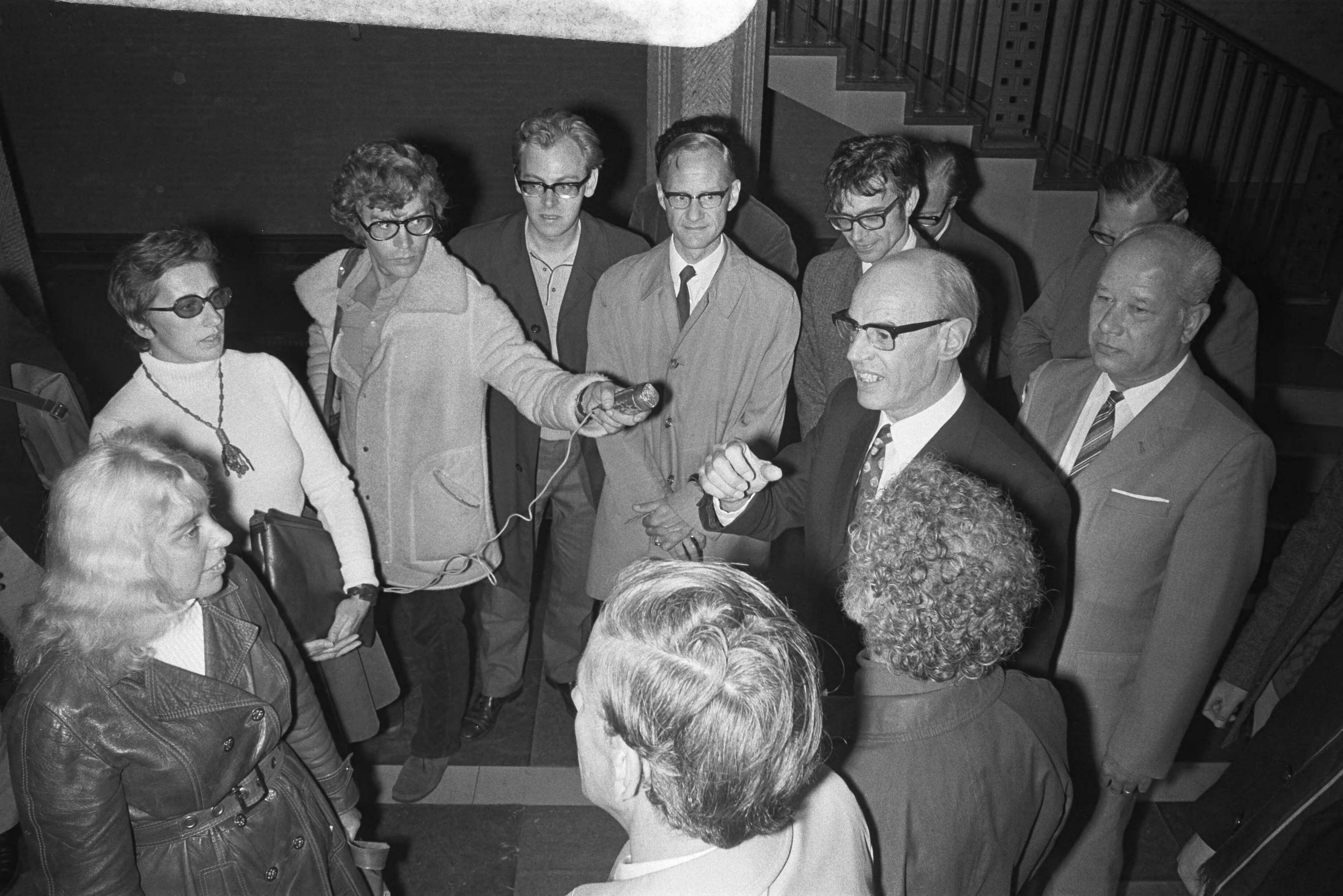 Fotocollectie Anefo — Demonstratie tegen onderwijsbeleid van kabinet Biesheuvel in Den Haag — Foto: Peters, Hans / Anefo. Licentie: Set B: Rechtenvrij / Publiek Domein. Bron: Nationaal Archief. http://hdl.handle.net/10648/abd04fd6-d0b4-102d-bcf8-003048976d84