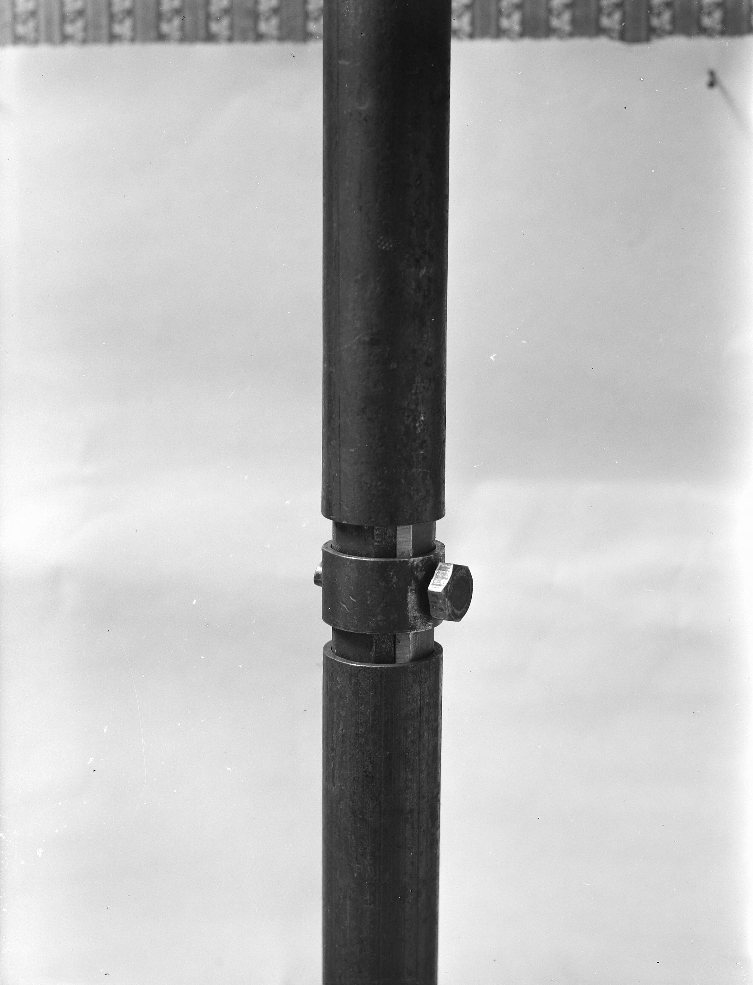 Fotocollectie Arbeidsinspectie — 9x12 Laskoppeling (fa. Roel Mulder, Haarlem) — Foto: Onbekend / Publiek Domein of Rechtenvrij. Licentie: Set B: Rechtenvrij / Publiek Domein. Bron: Nationaal Archief. http://hdl.handle.net/10648/ad9f12a2-d0b4-102d-bcf8-003048976d84