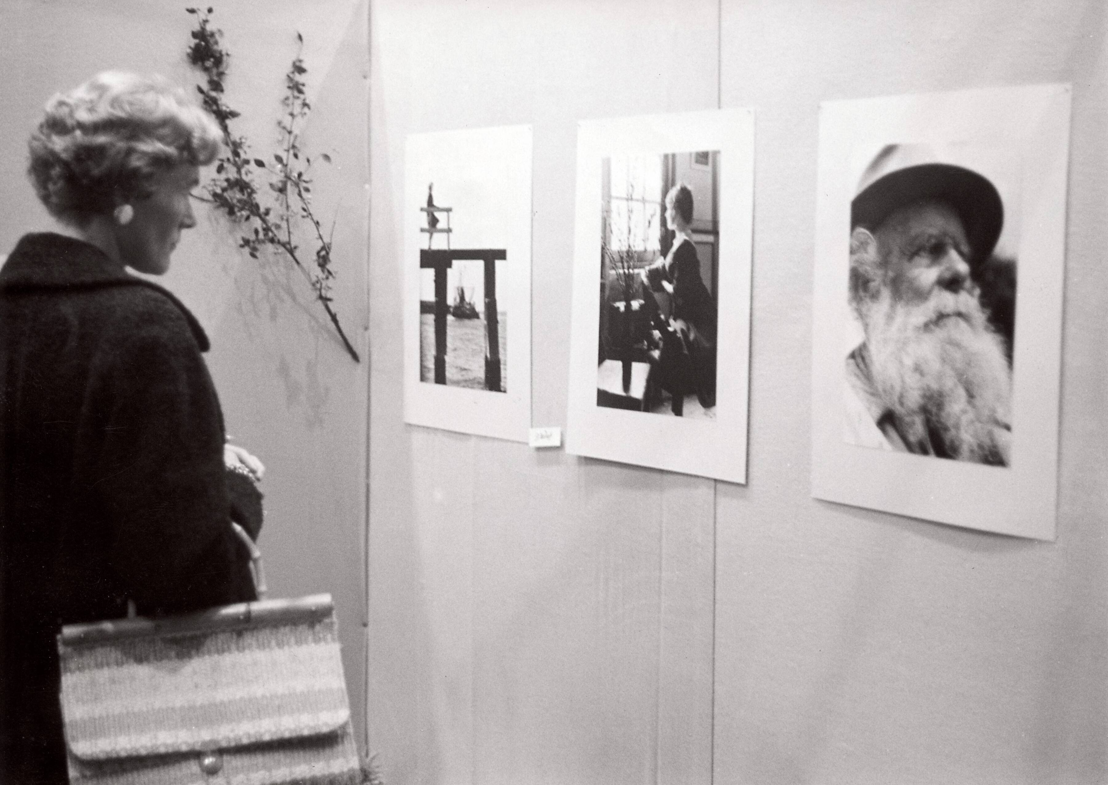 Collectie nader te bepalen — Drukkerij N.V. De Spaarnestad. Tentoonstelling vrijetijdsbesteding personeel, 1960 — Foto: Fotograaf Onbekend / Fotobureau onbekend / Spaarnestad Photo (05887). Licentie: Set B: Rechtenvrij / Publiek Domein. Bron: Nationaal Archief. http://hdl.handle.net/10648/35429da6-3e57-a382-e063-6df0900a6686