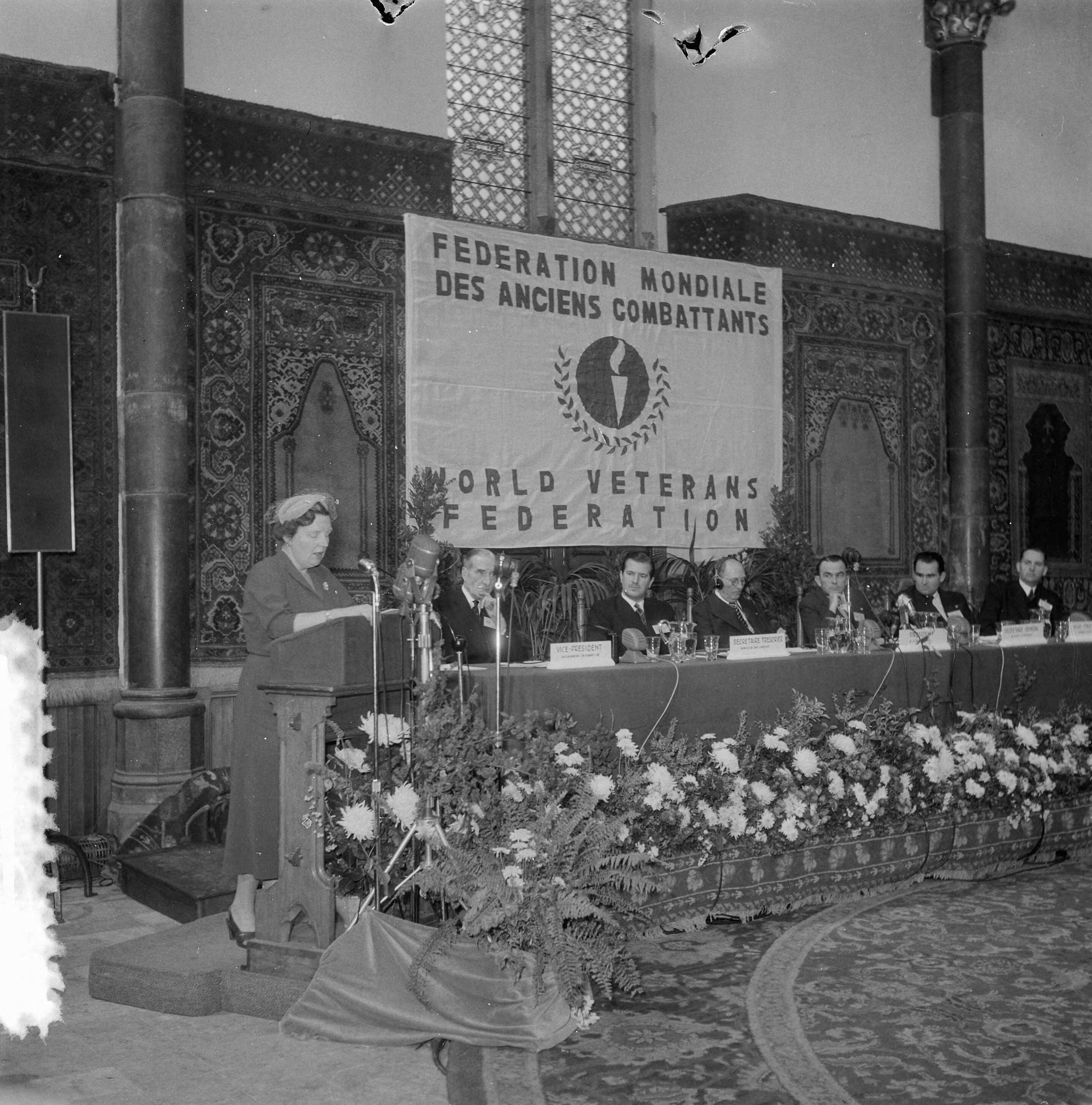 Fotocollectie Anefo — Vierde Algemene Assemblee van "The World Veterans Federation" in de Ridderzaal Den Haag — Foto: Noske, J.D. / Anefo. Licentie: Set B: Rechtenvrij / Publiek Domein. Bron: Nationaal Archief. http://hdl.handle.net/10648/a9177c10-d0b4-102d-bcf8-003048976d84