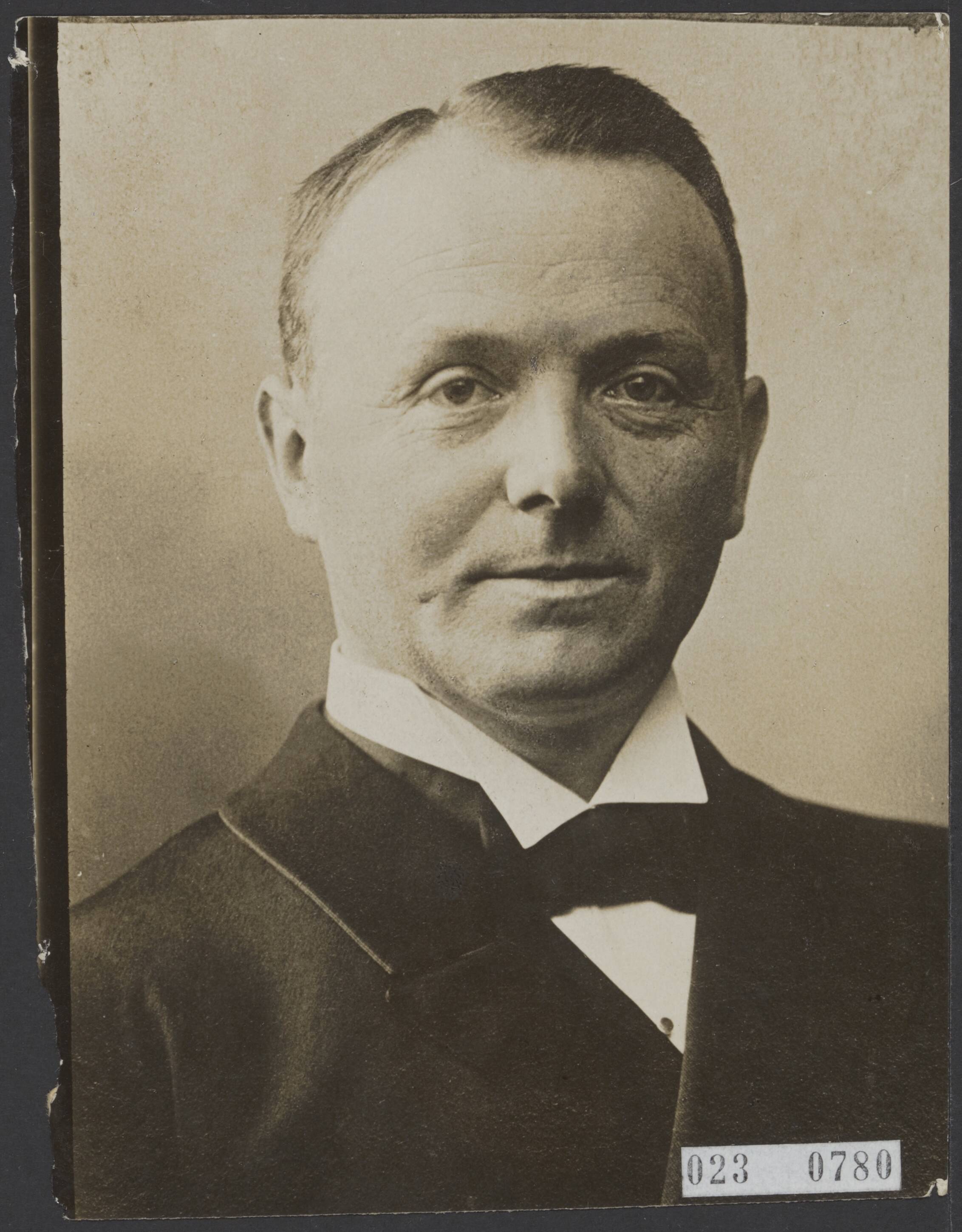 Fotocollectie Elsevier Binnenland — Ds. Jonker, predikant te Utrecht — Foto: N.V. Vereenigde Fotobureaux. Licentie: Set B: Rechtenvrij / Publiek Domein. Bron: Nationaal Archief. http://hdl.handle.net/10648/add56988-d0b4-102d-bcf8-003048976d84