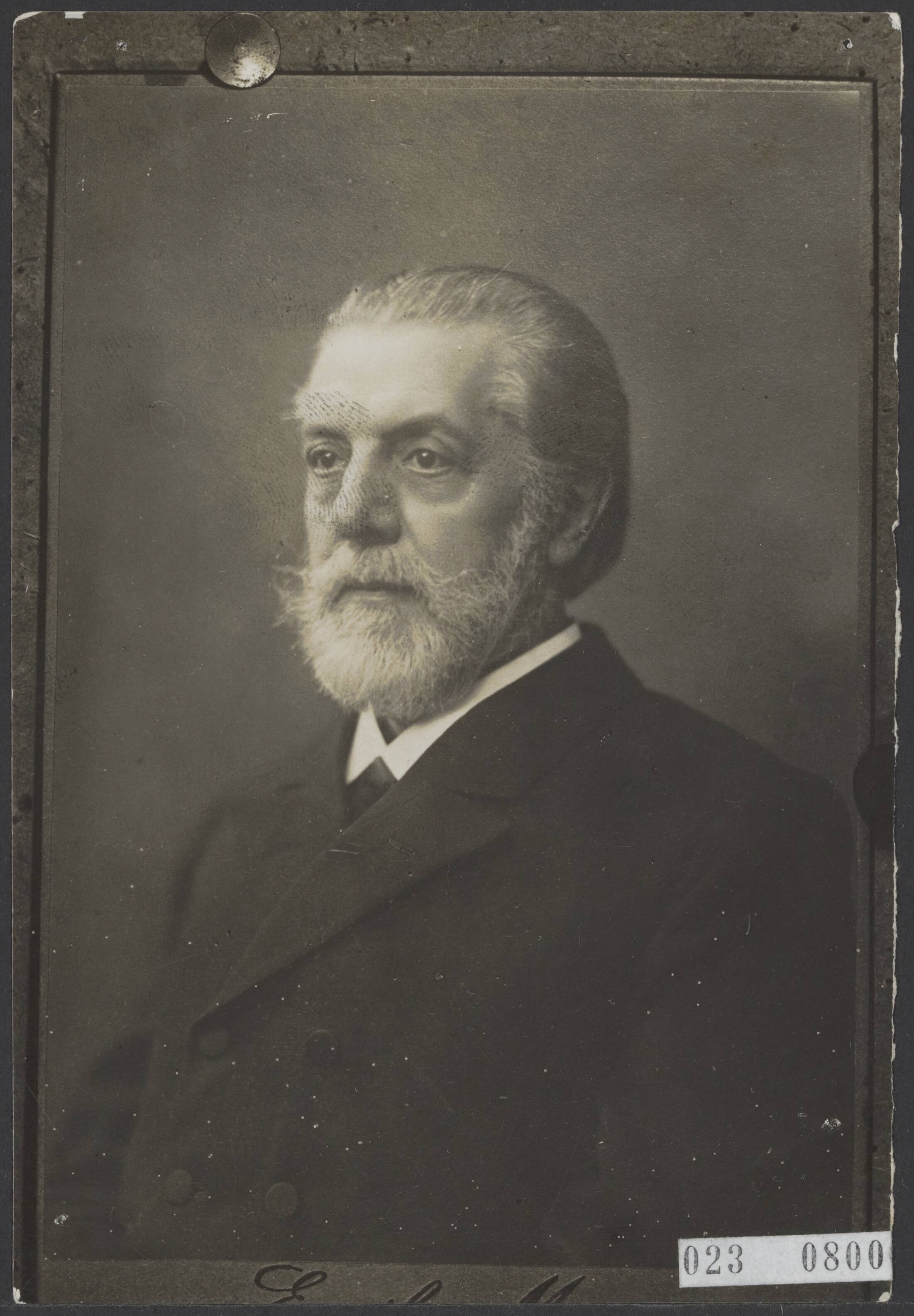 Fotocollectie Elsevier Binnenland — Ds. W.J. Manssen, predikant van de Lutherse gemeente te Zaandam, overleden — Foto: N.V. Vereenigde Fotobureaux. Licentie: Set B: Rechtenvrij / Publiek Domein. Bron: Nationaal Archief. http://hdl.handle.net/10648/add57874-d0b4-102d-bcf8-003048976d84