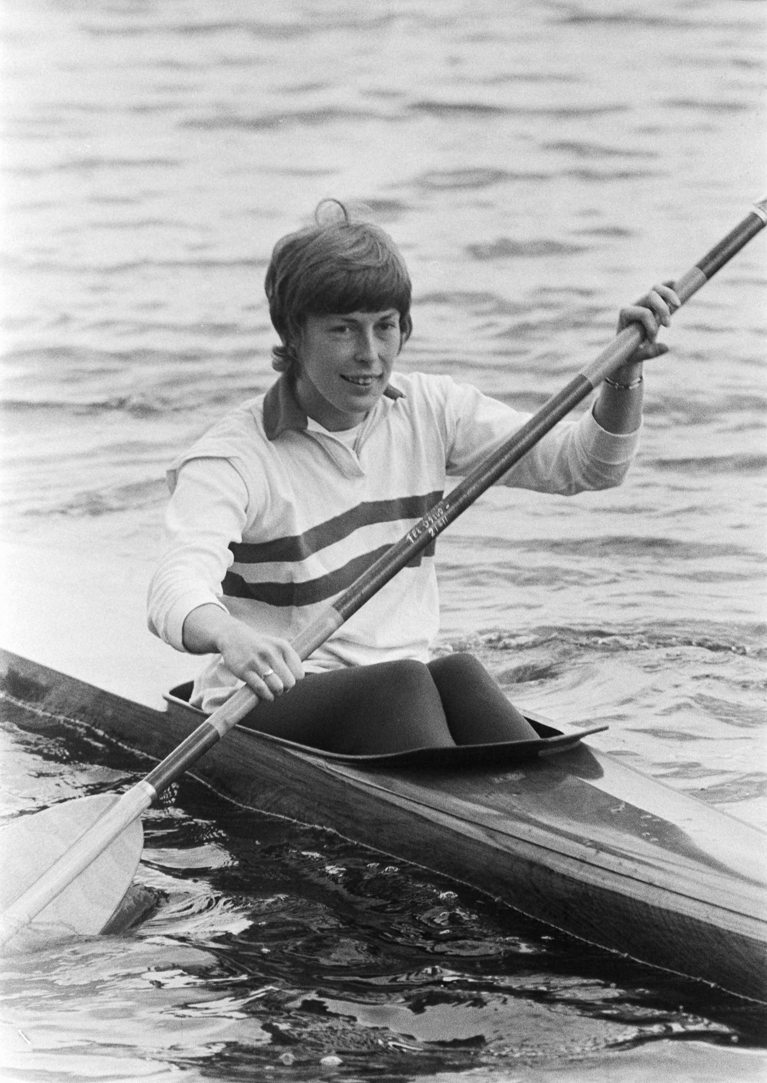 Fotocollectie Anefo — Zaan Regatta kanovaren in Zaandam, Ans Stormink Vriends actie — Foto: Peters, Hans / Anefo. Licentie: Set B: Rechtenvrij / Publiek Domein. Bron: Nationaal Archief. http://hdl.handle.net/10648/ac4d1aca-d0b4-102d-bcf8-003048976d84