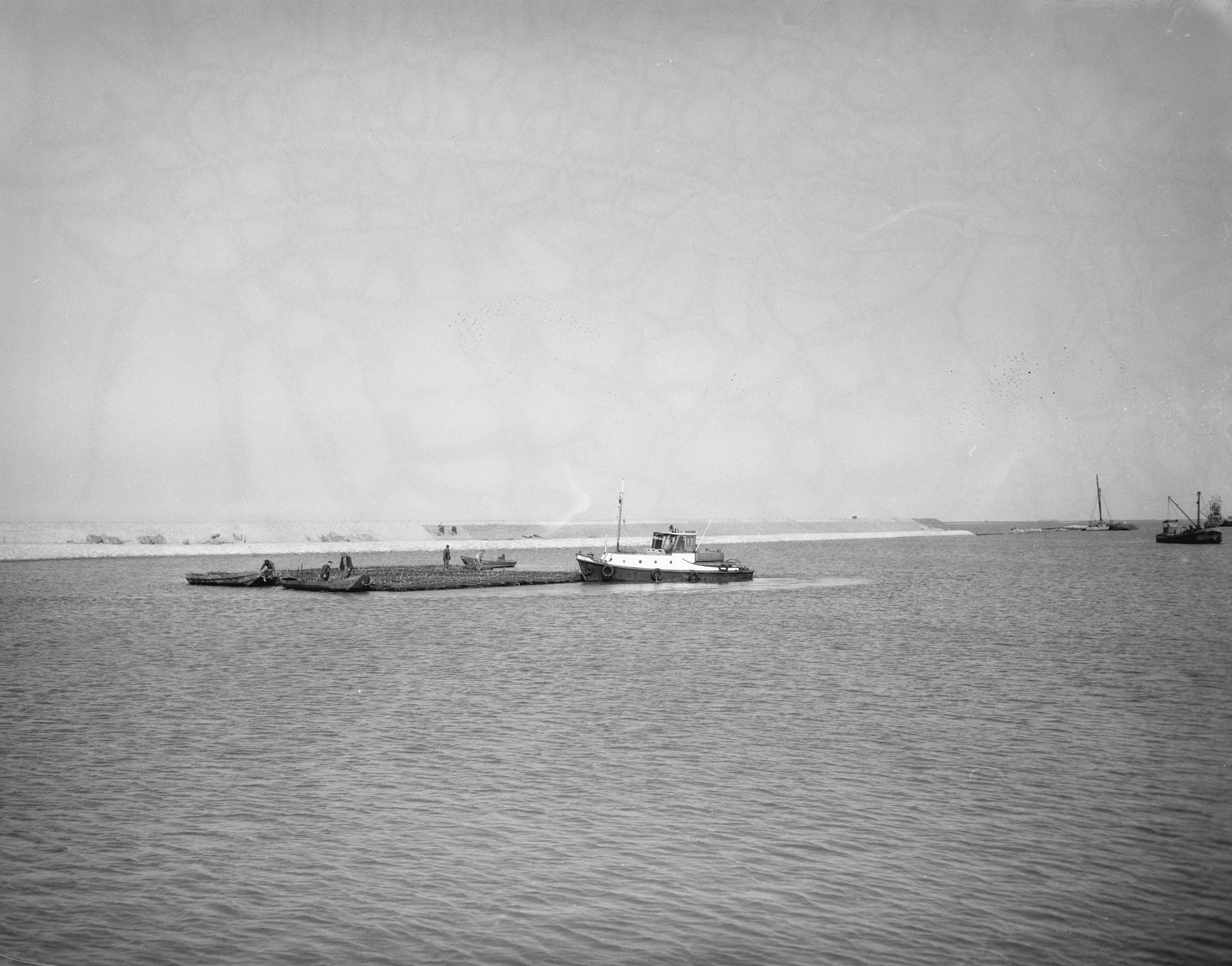 Fotocollectie Anefo — Werkzaamheden Deltaplan bij Veere — Foto: Bilsen, Joop van / Anefo. Licentie: Set B: Rechtenvrij / Publiek Domein. Bron: Nationaal Archief. http://hdl.handle.net/10648/a95d21c0-d0b4-102d-bcf8-003048976d84