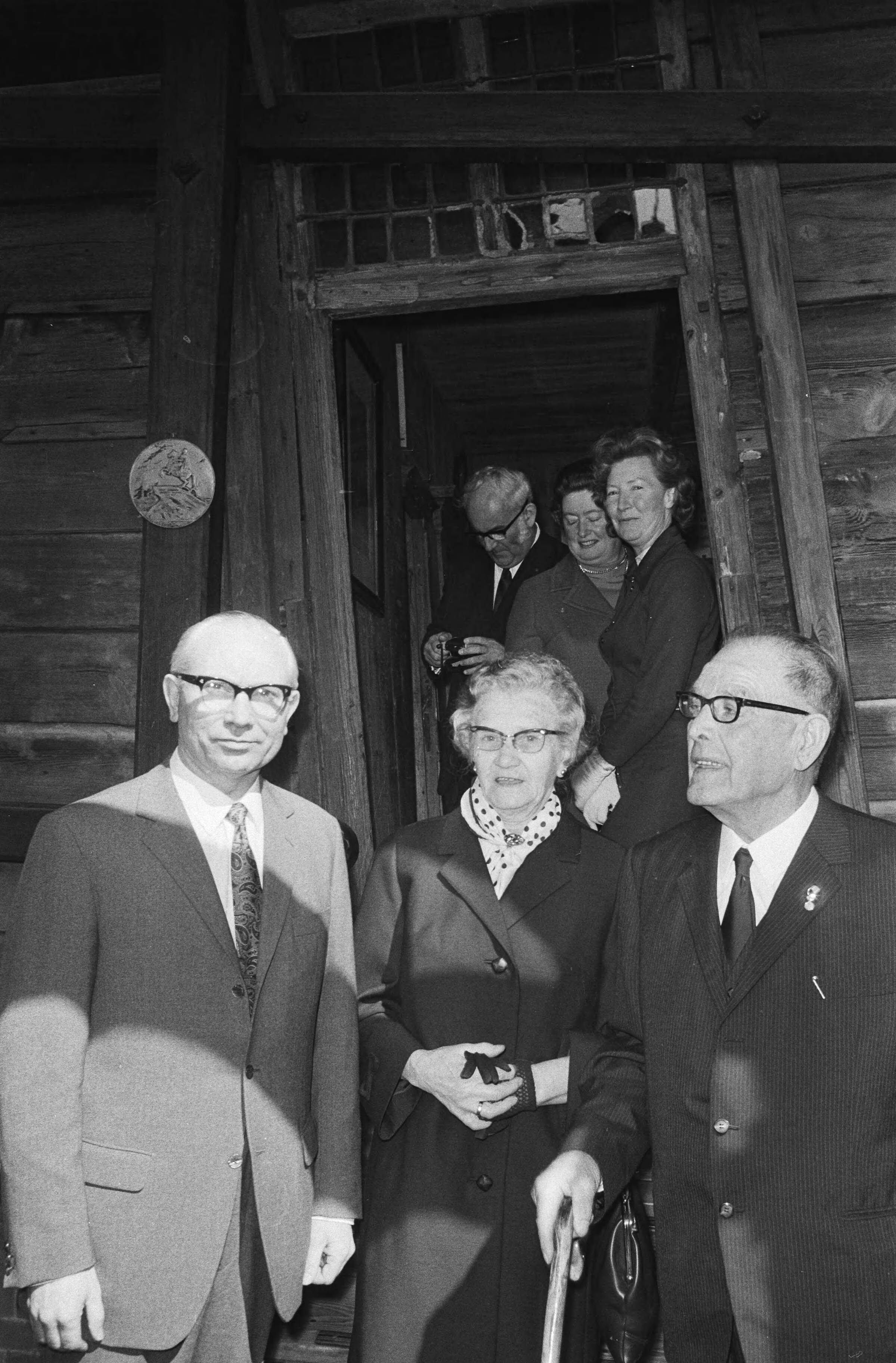 Ambassadeur Lavrov van de USSR verricht de heropening van het Czaar — Lavrov (l) — Foto: Fotograaf Onbekend / Anefo. Licentie: Set B: Rechtenvrij / Publiek Domein. Bron: Nationaal Archief. http://hdl.handle.net/10648/abbd9846-d0b4-102d-bcf8-003048976d84