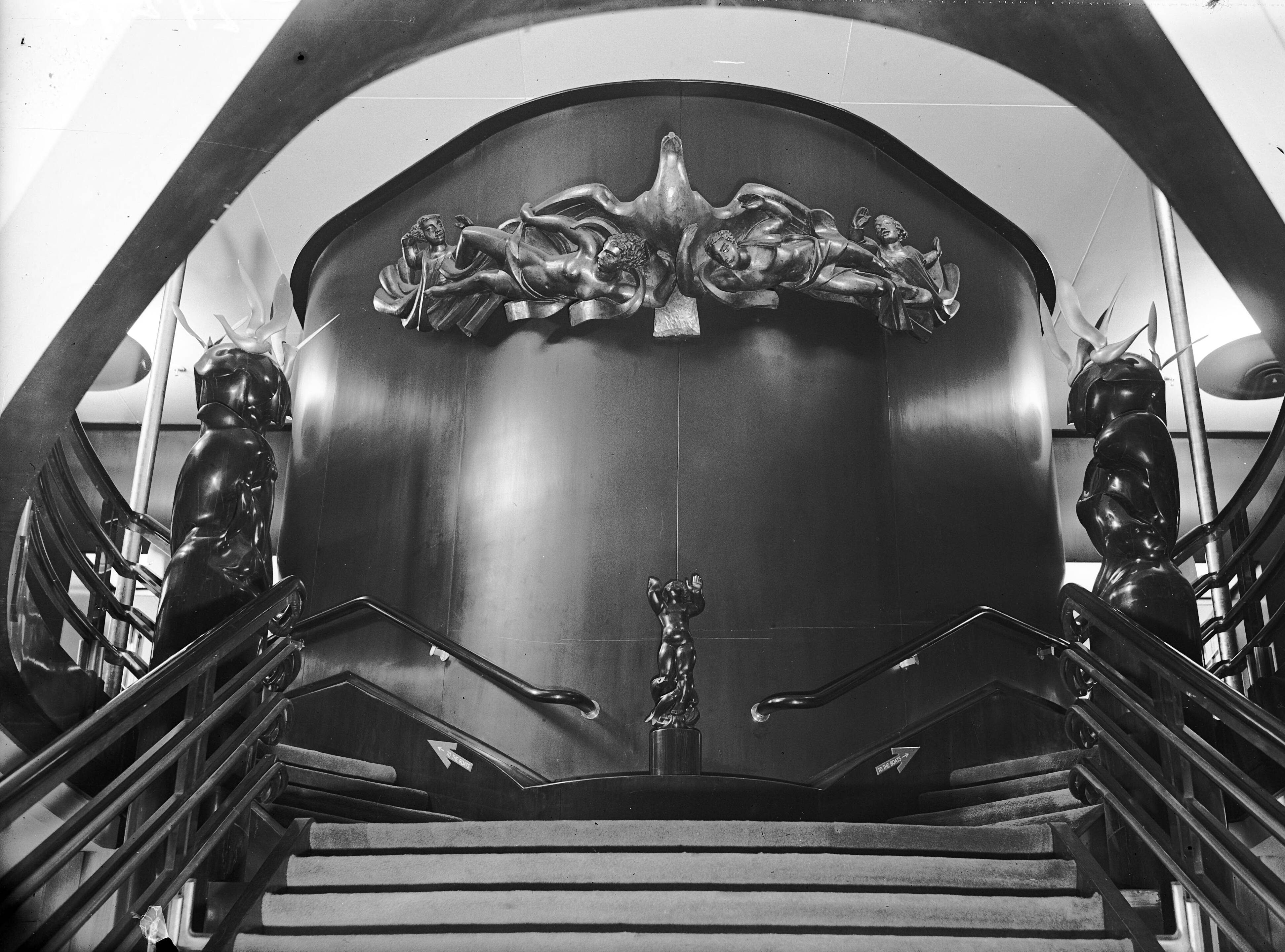 Fotocollectie Anefo — De "Nieuw-Amsterdam" gerestaureerd — Foto: Sagers, Harry / Anefo. Licentie: Set B: Rechtenvrij / Publiek Domein. Bron: Nationaal Archief. http://hdl.handle.net/10648/a8aebe14-d0b4-102d-bcf8-003048976d84