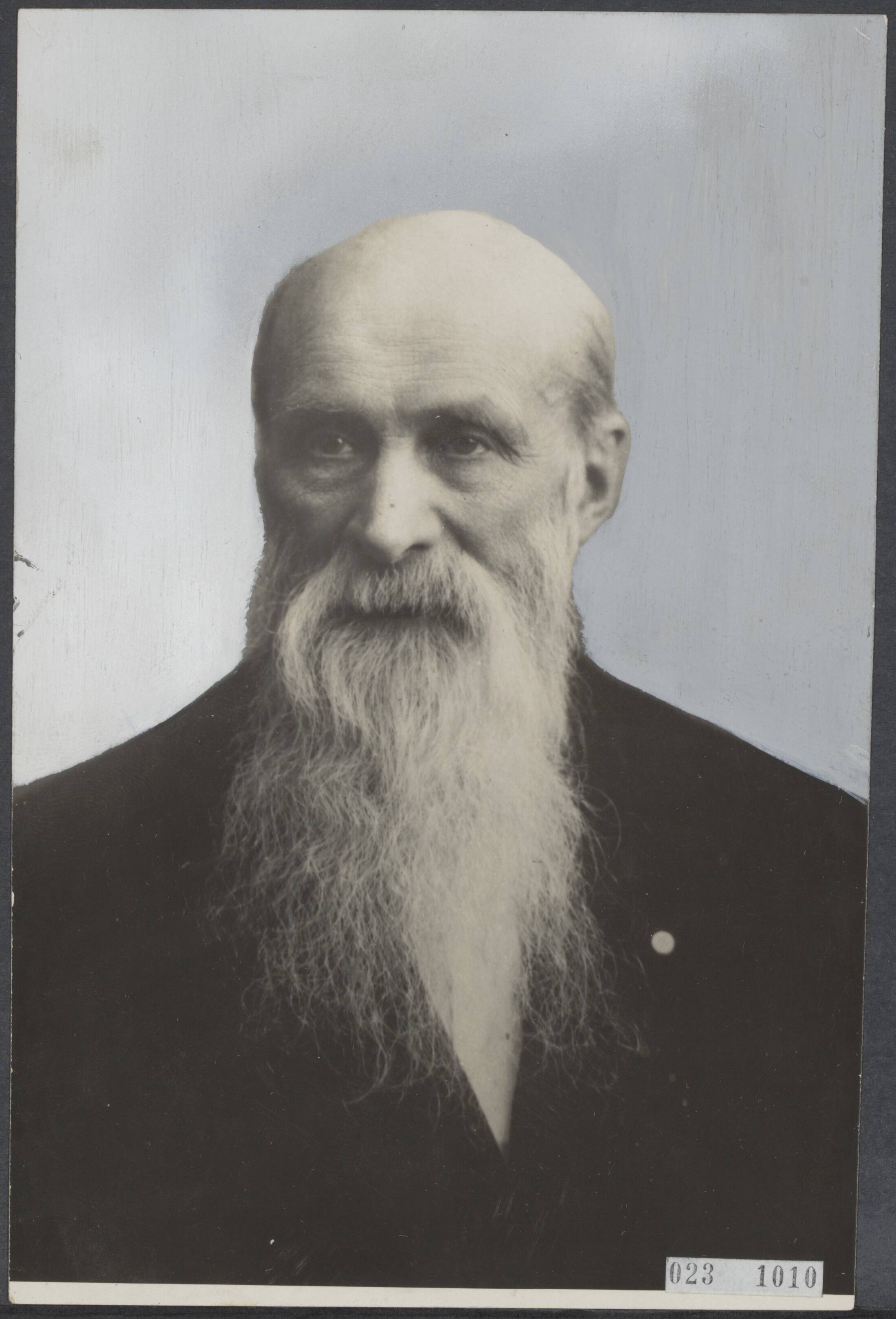 Fotocollectie Elsevier Binnenland — Ds. Bähler, emiritus-predikant te Scheveningen — Foto: N.V. Vereenigde Fotobureaux. Licentie: Set B: Rechtenvrij / Publiek Domein. Bron: Nationaal Archief. http://hdl.handle.net/10648/add5bb18-d0b4-102d-bcf8-003048976d84