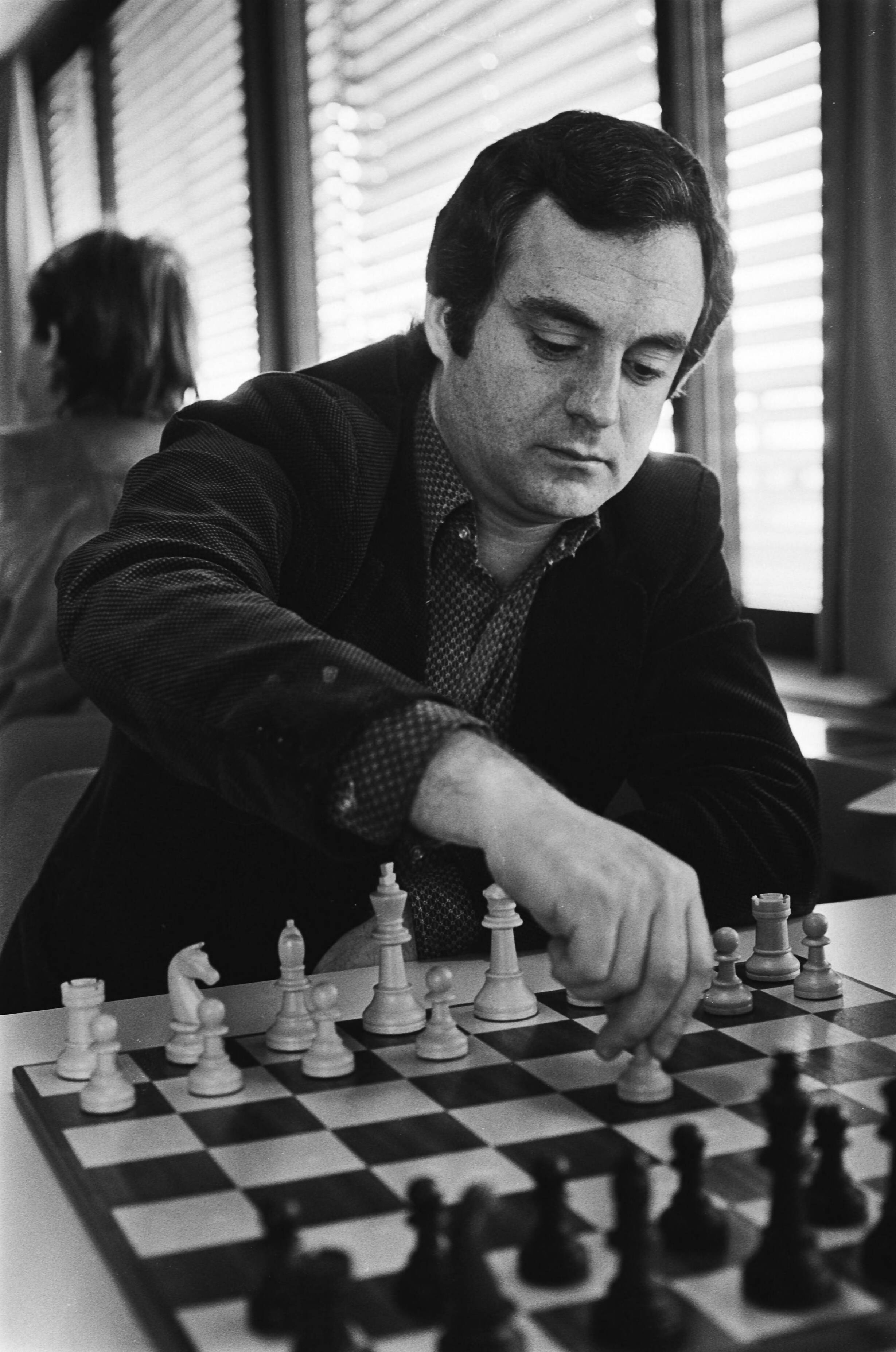 Fotocollectie Anefo — Nederlandse kampioenschappen schaken Leeuwarden; Timman — Foto: Suyk, Koen / Anefo. Licentie: Set B: Rechtenvrij / Publiek Domein. Bron: Nationaal Archief. http://hdl.handle.net/10648/acb1c808-d0b4-102d-bcf8-003048976d84
