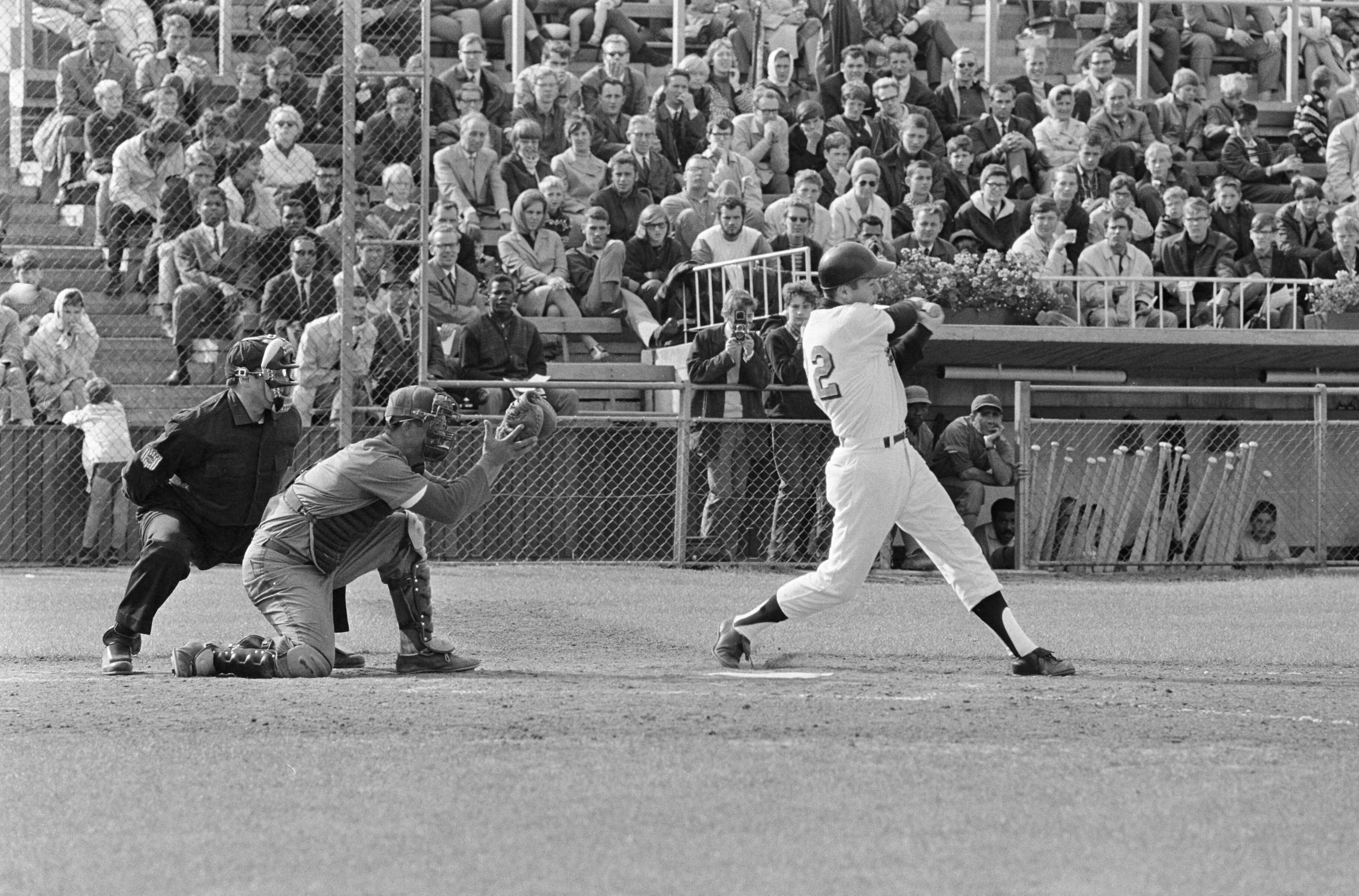 Fotocollectie Anefo — Haarlemse Honkbalweek, Nederlandse Antillen tegen California Stags , spelmomenten — Foto: Kroon, Ron / Anefo. Licentie: Set B: Rechtenvrij / Publiek Domein. Bron: Nationaal Archief. http://hdl.handle.net/10648/aaf5fd5e-d0b4-102d-bcf8-003048976d84
