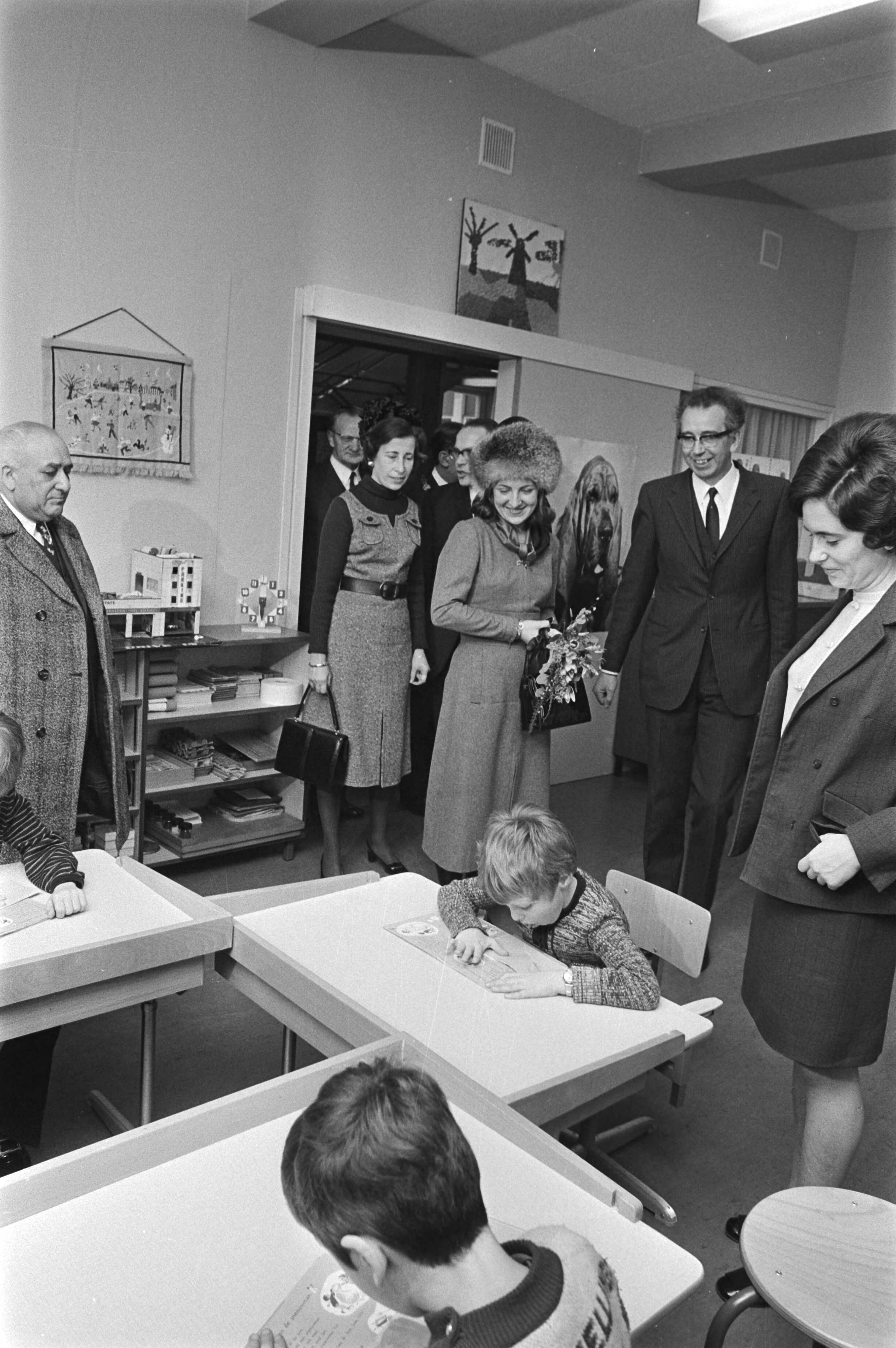 Fotocollectie Anefo — Prinses Margriet opent revalidatiecentrum "Brabantpark" Mytylschool in Breda — Foto: Evers, Joost / Anefo. Licentie: Set B: Rechtenvrij / Publiek Domein. Bron: Nationaal Archief. http://hdl.handle.net/10648/abb12020-d0b4-102d-bcf8-003048976d84