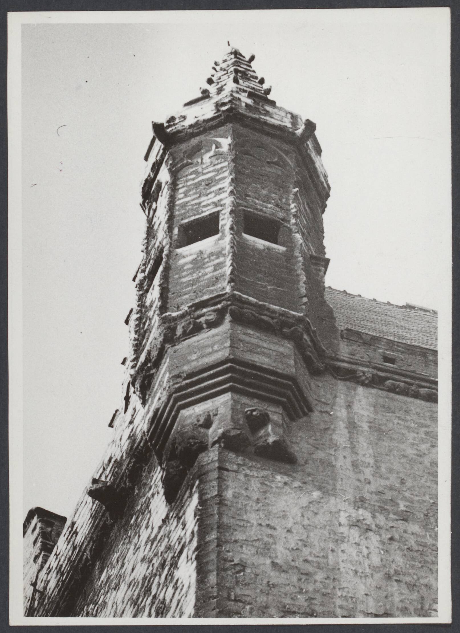 Mechelen — Mechelen. Schepenhuis: arkeltorentje — Foto: Onbekend / Publiek Domein of Rechtenvrij. Licentie: Set B: Rechtenvrij / Publiek Domein. Bron: Nationaal Archief. http://hdl.handle.net/10648/89317242-096b-7d43-1d64-50ebdab45e88