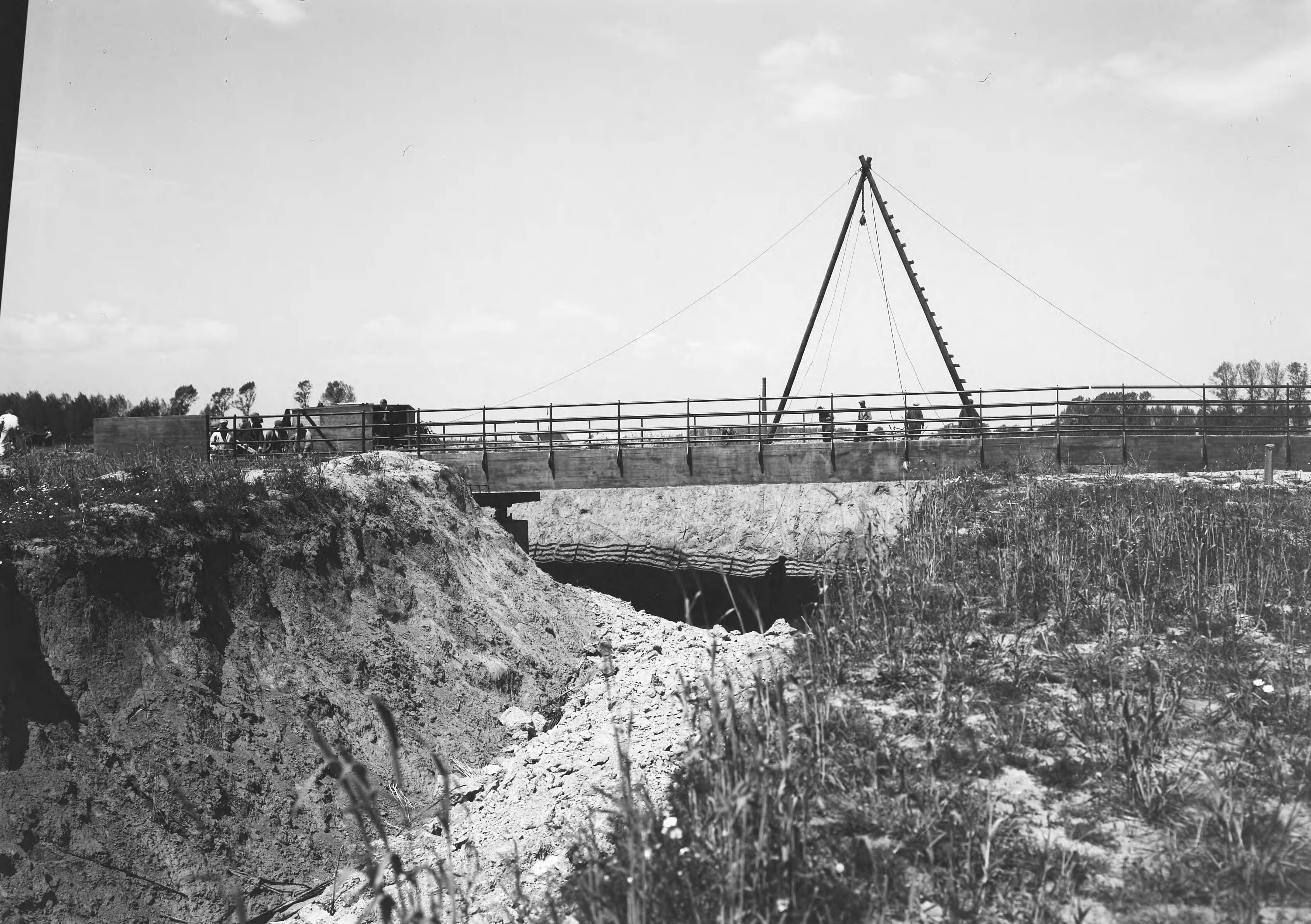 Fotocollectie Nederlandse Heidemaatschappij — Nuth|viaducten — Foto: Fotograaf Onbekend / Heidemij. Licentie: Set B: Rechtenvrij / Publiek Domein. Bron: Nationaal Archief. http://hdl.handle.net/10648/ae43e656-d0b4-102d-bcf8-003048976d84
