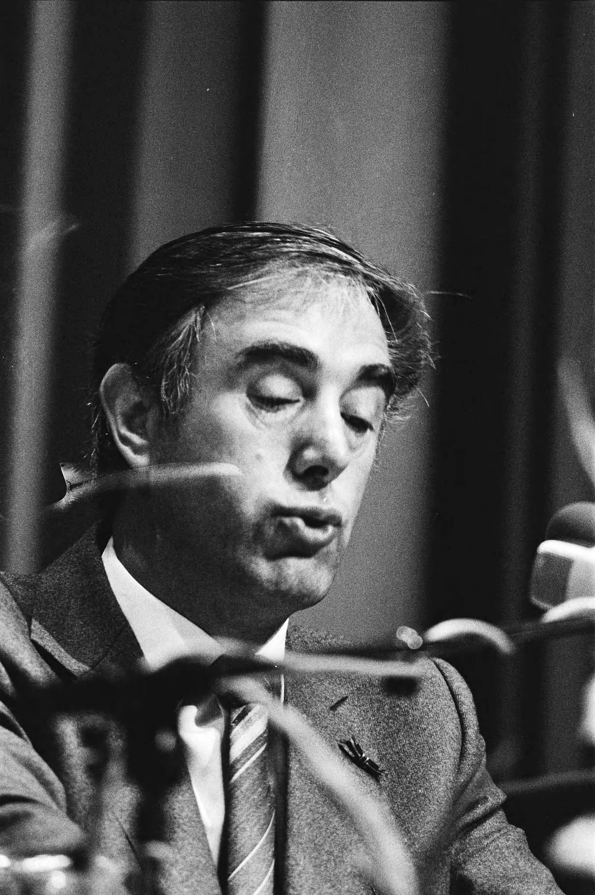 Fotocollectie Anefo — AR partijraad (laatste) in Utrecht, opdracht AR; tijdens opening, en de Boer (koppen) — Foto: Croes, Rob C. / Anefo. Licentie: Set B: Rechtenvrij / Publiek Domein. Bron: Nationaal Archief. http://hdl.handle.net/10648/ace22124-d0b4-102d-bcf8-003048976d84