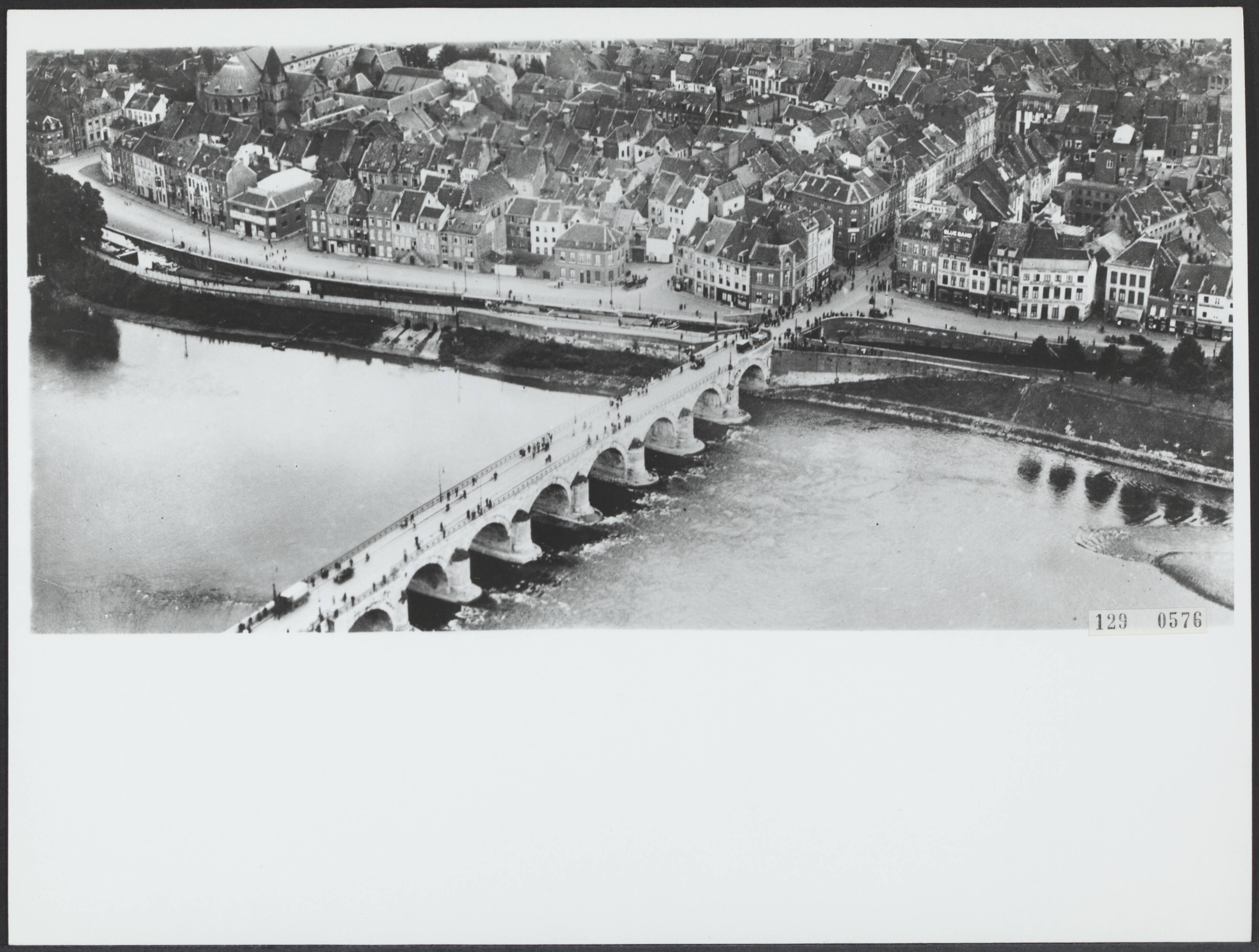 Steden [RVD] — Luchtopname. Maastricht. Stokkwartier (september 1926) — Foto: KLM Aerocarto / Rechtenvrij. Licentie: Set B: Rechtenvrij / Publiek Domein. Bron: Nationaal Archief. http://hdl.handle.net/10648/af471d3e-d0b4-102d-bcf8-003048976d84