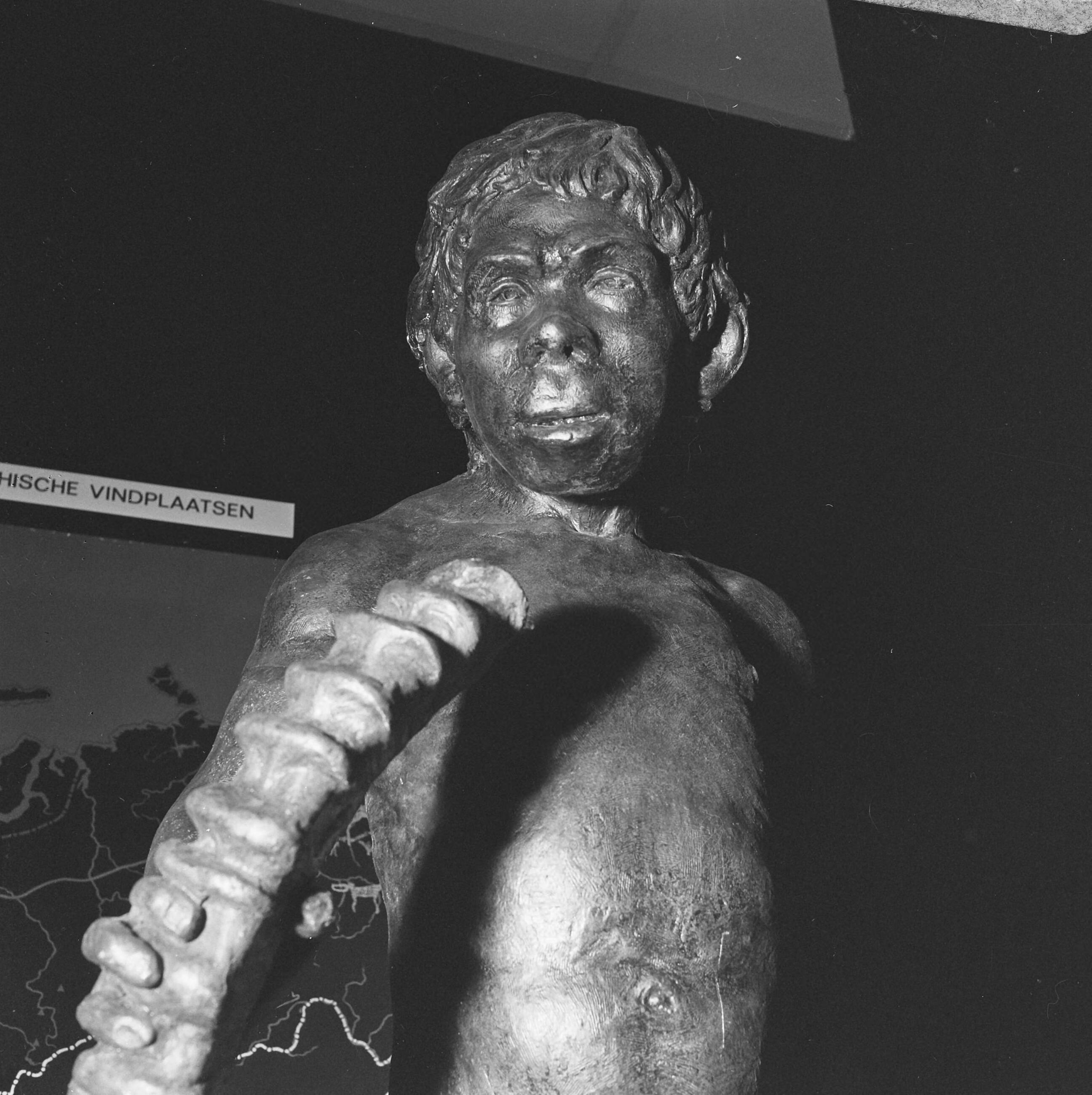 Tentoonstelling van Russische kunstschatten in het Gemeente Museum te Den Haag — Den Haag|Zuid-Holland|musea |kunstschatten|Gemeentemuseum Den Haag — Foto: Voets, Jan / Anefo. Licentie: Set B: Rechtenvrij / Publiek Domein. Bron: Nationaal Archief. http://hdl.handle.net/10648/aafe592c-d0b4-102d-bcf8-003048976d84