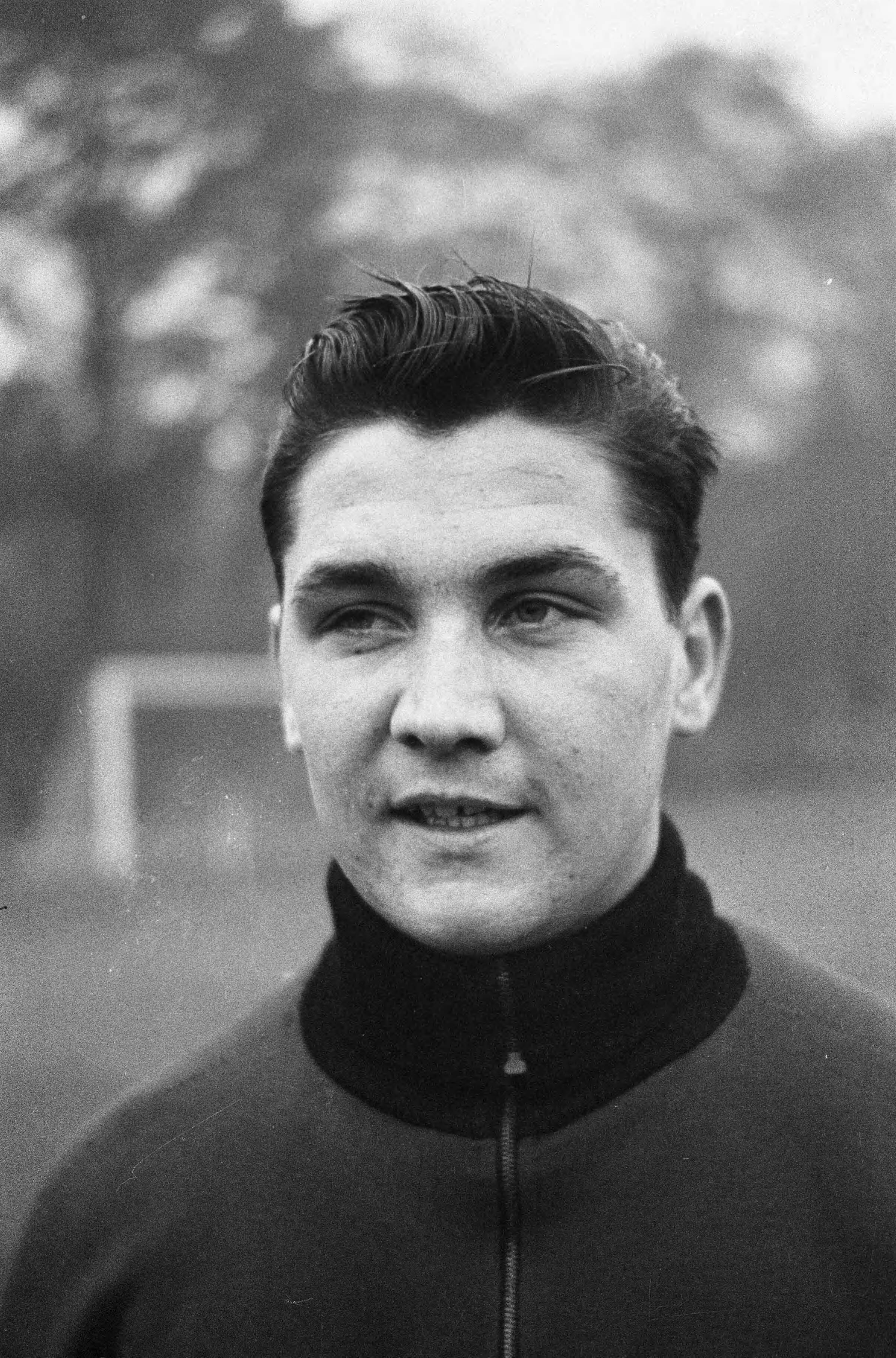 Fotocollectie Anefo — Training Nederlands elftal te Zeist. Piet Giesen (PSV) — Foto: Koch, Eric / Anefo. Licentie: Set B: Rechtenvrij / Publiek Domein. Bron: Nationaal Archief. http://hdl.handle.net/10648/aa4bc03c-d0b4-102d-bcf8-003048976d84