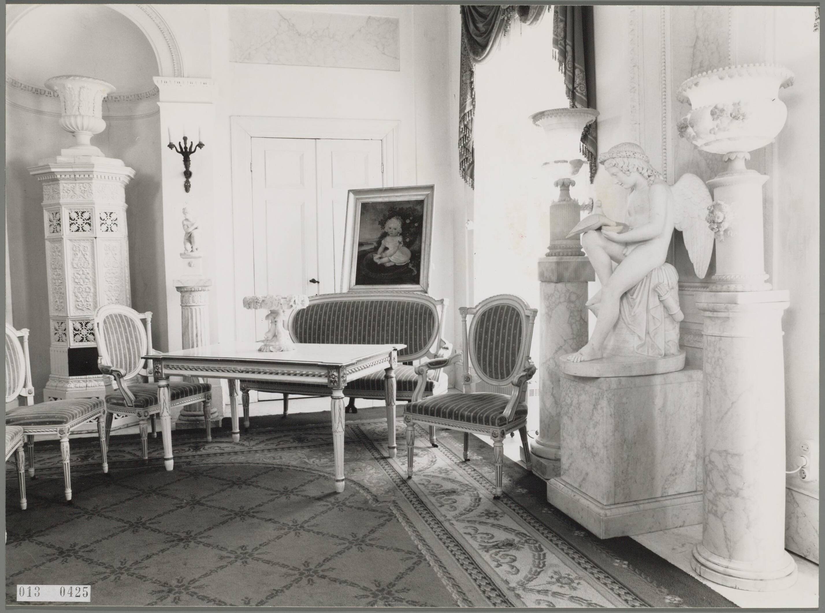 Paleis Soestdijk — Interieur — Foto: Mastenbroek, Cees / RVD. Licentie: Set B: Rechtenvrij / Publiek Domein. Bron: Nationaal Archief. http://hdl.handle.net/10648/afa84c6c-d0b4-102d-bcf8-003048976d84