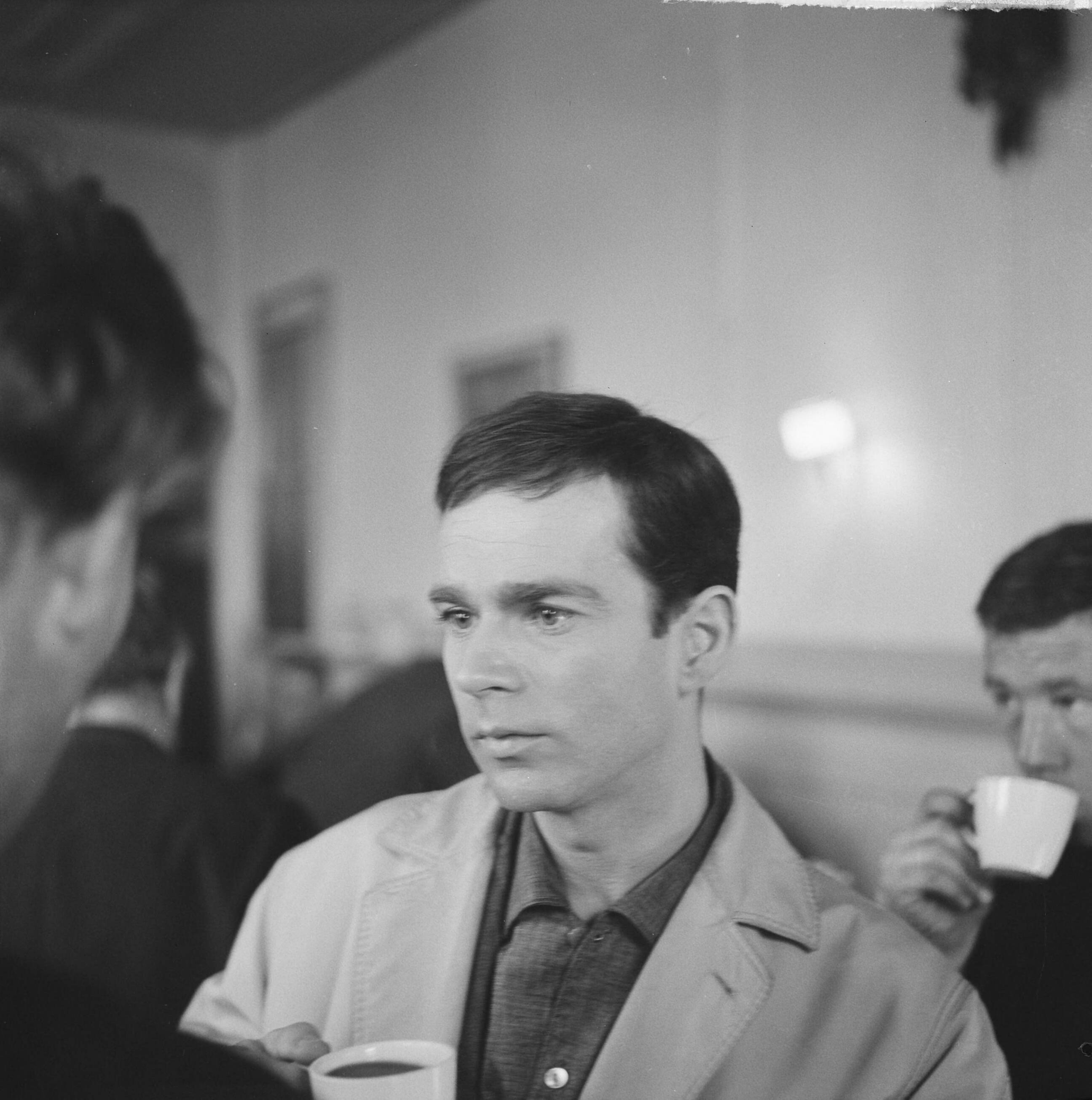 Fotocollectie Anefo — Nederlandse speelfilm "De Vergeten Medeminnaar" (regie: Giovanni Korporaal). Eerste opname in Aerdenhout. Henk van Ulsen — Foto: Nijs, Jac. de / Anefo. Licentie: Set B: Rechtenvrij / Publiek Domein. Bron: Nationaal Archief. http://hdl.handle.net/10648/aa366e62-d0b4-102d-bcf8-003048976d84