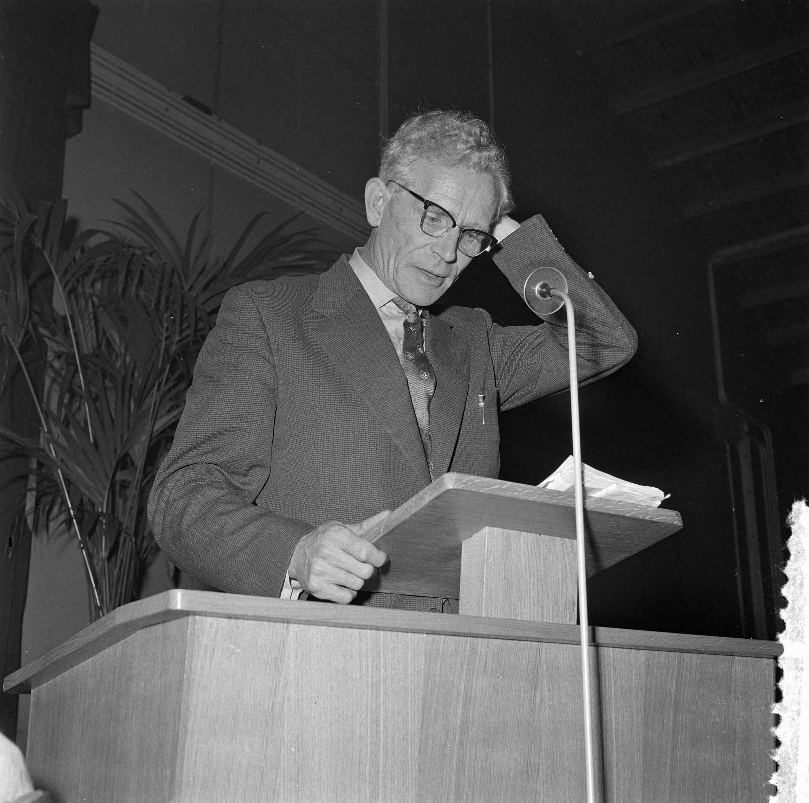 Fotocollectie Anefo — Journalistencongres in Utrecht — Foto: Behrens, Herbert F. / Anefo. Licentie: Set B: Rechtenvrij / Publiek Domein. Bron: Nationaal Archief. http://hdl.handle.net/10648/a95ad1ae-d0b4-102d-bcf8-003048976d84