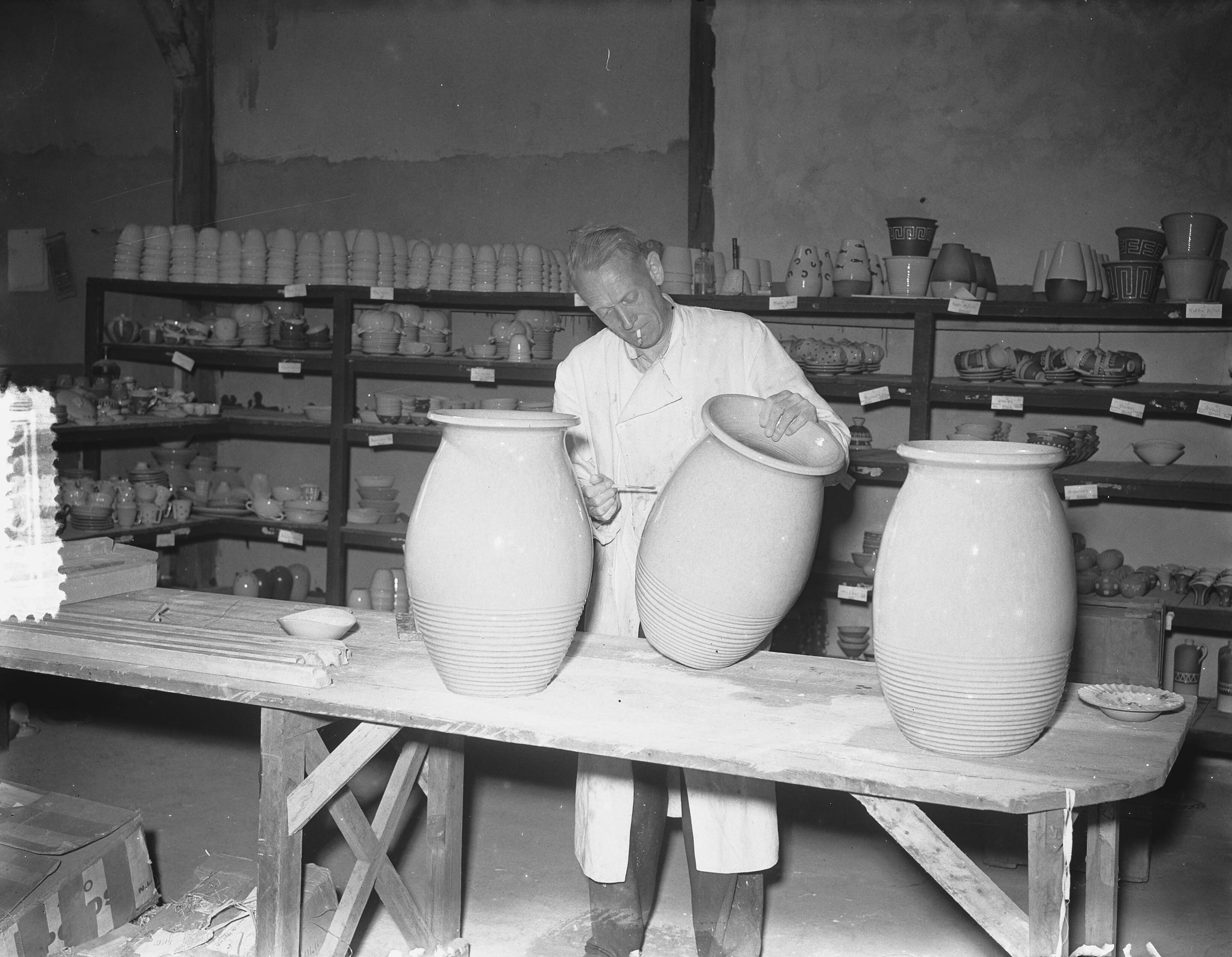 Tentoonstelling "Wagenmakersroem" te Laren (N.H.) — Foto: Bilsen, Joop van / Anefo. — Licentie: Set B: Rechtenvrij / Publiek Domein. Bron: Nationaal Archief. http://hdl.handle.net/10648/a8fea4e2-d0b4-102d-bcf8-003048976d84