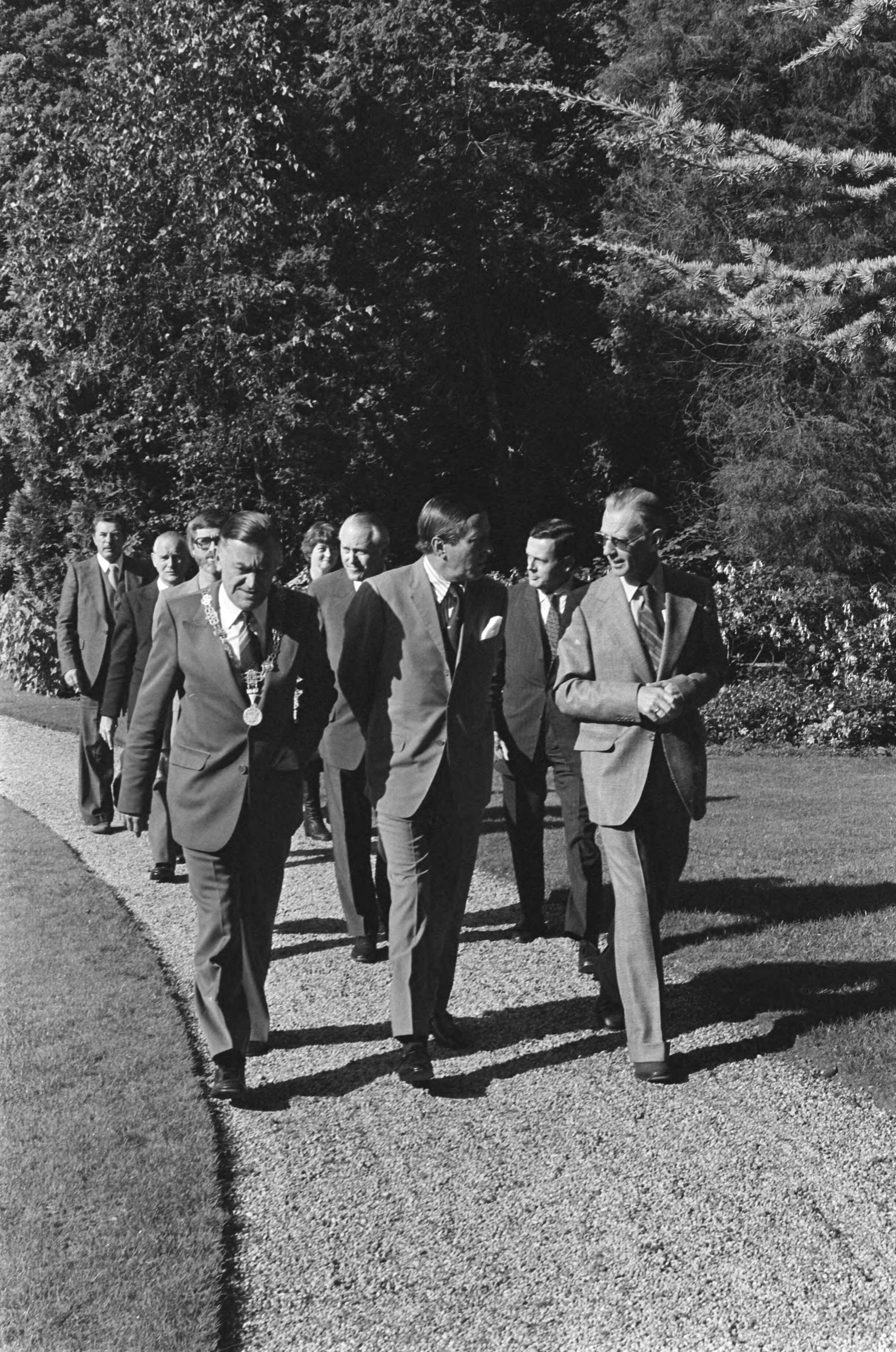 Fotocollectie Anefo — Prins Claus opent gerestaureerd kasteel Bouvigne te Breda — Foto: Suyk, Koen / Anefo. Licentie: Set B: Rechtenvrij / Publiek Domein. Bron: Nationaal Archief. http://hdl.handle.net/10648/aca295fe-d0b4-102d-bcf8-003048976d84