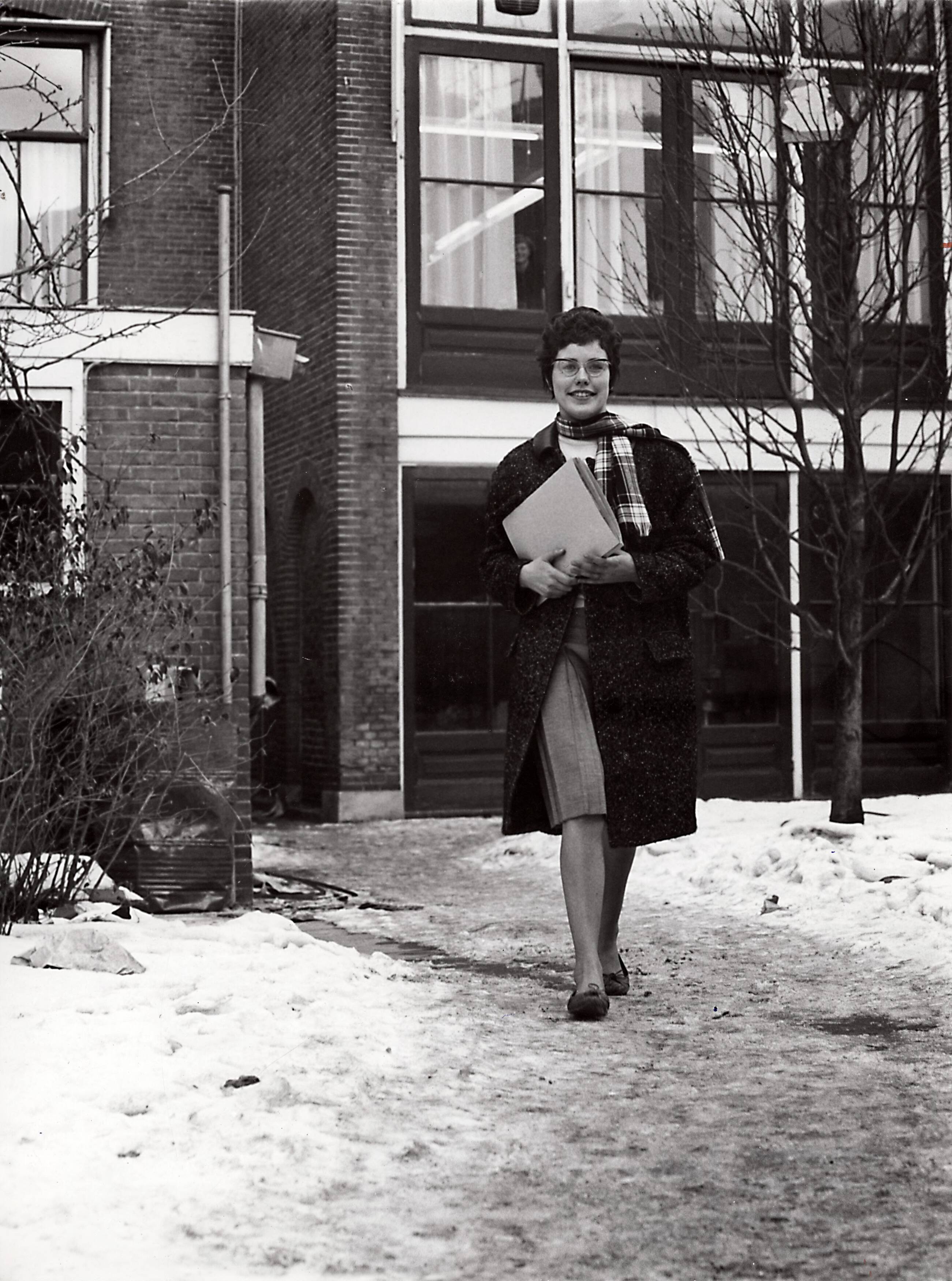 Collectie nader te bepalen — [Serie: Drukkerij N.V. Spaarnestad] — Foto: Fotograaf Onbekend / Fotobureau onbekend / Spaarnestad Photo (05887). Licentie: Set B: Rechtenvrij / Publiek Domein. Bron: Nationaal Archief. http://hdl.handle.net/10648/35429da6-3f71-a382-e063-6df0900a6686