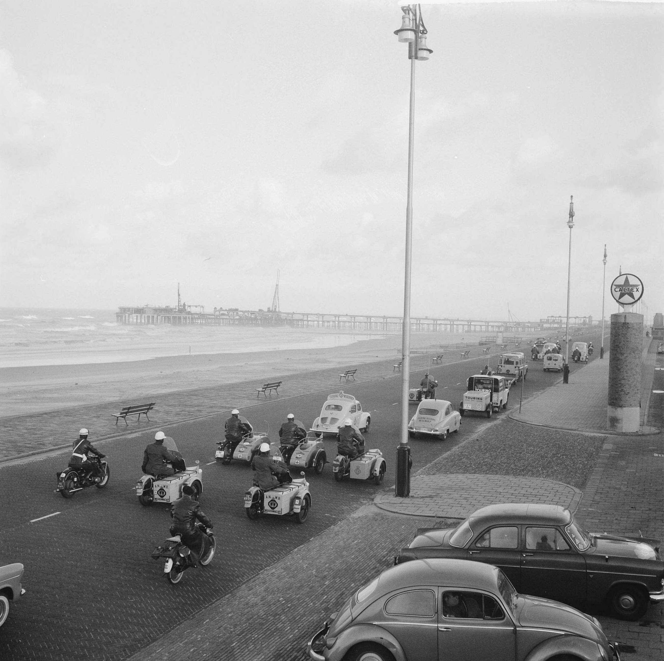 Fotocollectie Anefo — Demonstratie Wegenwacht in Den Haag — Foto: Pot, Harry / Anefo. Licentie: Set B: Rechtenvrij / Publiek Domein. Bron: Nationaal Archief. http://hdl.handle.net/10648/a9c01852-d0b4-102d-bcf8-003048976d84
