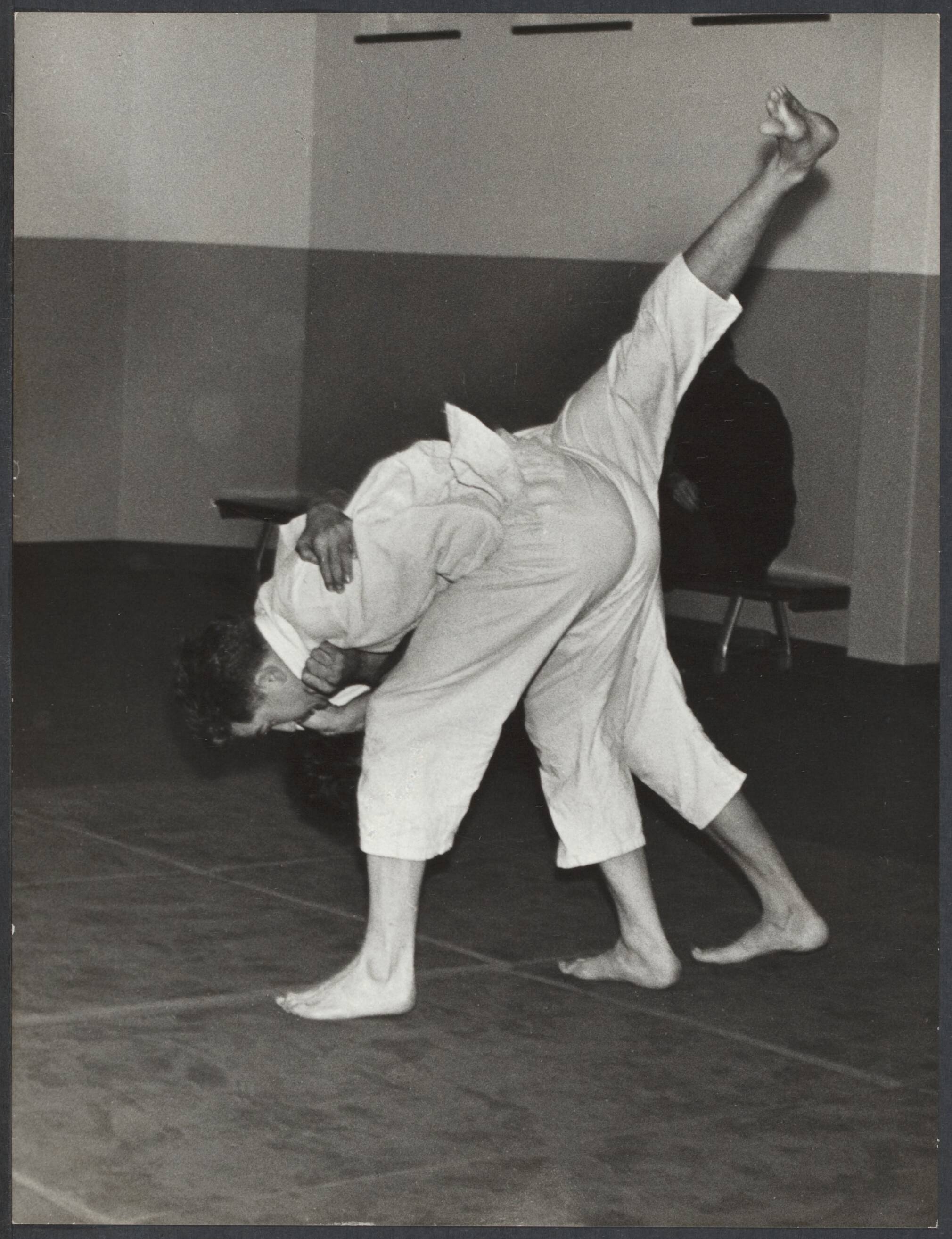 Spaarnestad. Sport en Spel - Nederland — Spaarnestad Judoclub On-do-ju (Ontspanning door Judo) — Foto: Essenberg, Hans / Spaarnestad / Spaarnestad Photo (05887). Licentie: Set B: Rechtenvrij / Publiek Domein. Bron: Nationaal Archief. http://hdl.handle.net/10648/804cd0ca-f1f4-c4e1-0e0d-3fb315f07fc4