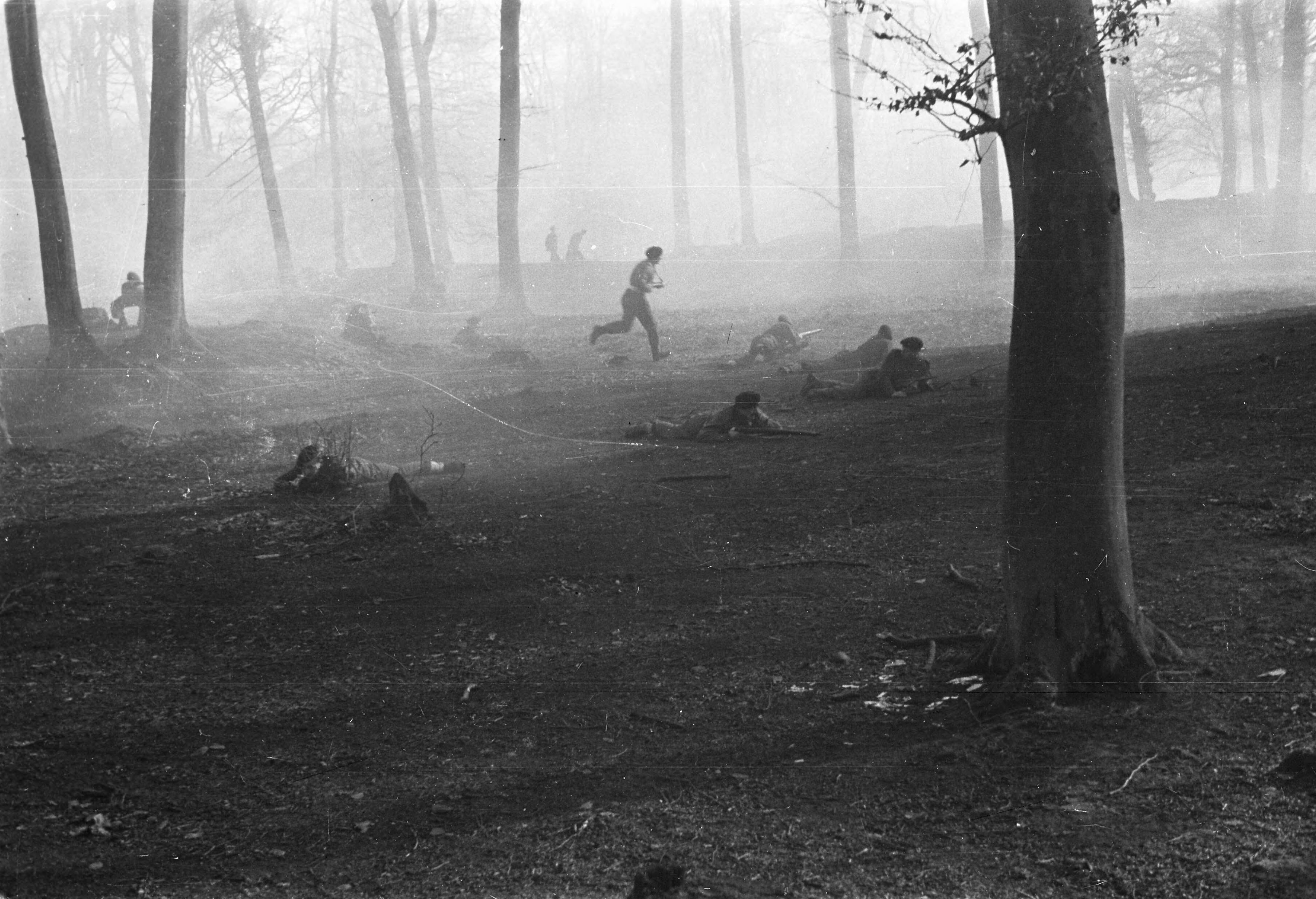 Fotocollectie Anefo — Militair opleidingskamp te Bloemendaal(bezoek Generaal Kruls ) — Foto: Dudok van Heel, Jack / Anefo. Licentie: Set B: Rechtenvrij / Publiek Domein. Bron: Nationaal Archief. http://hdl.handle.net/10648/a898963e-d0b4-102d-bcf8-003048976d84