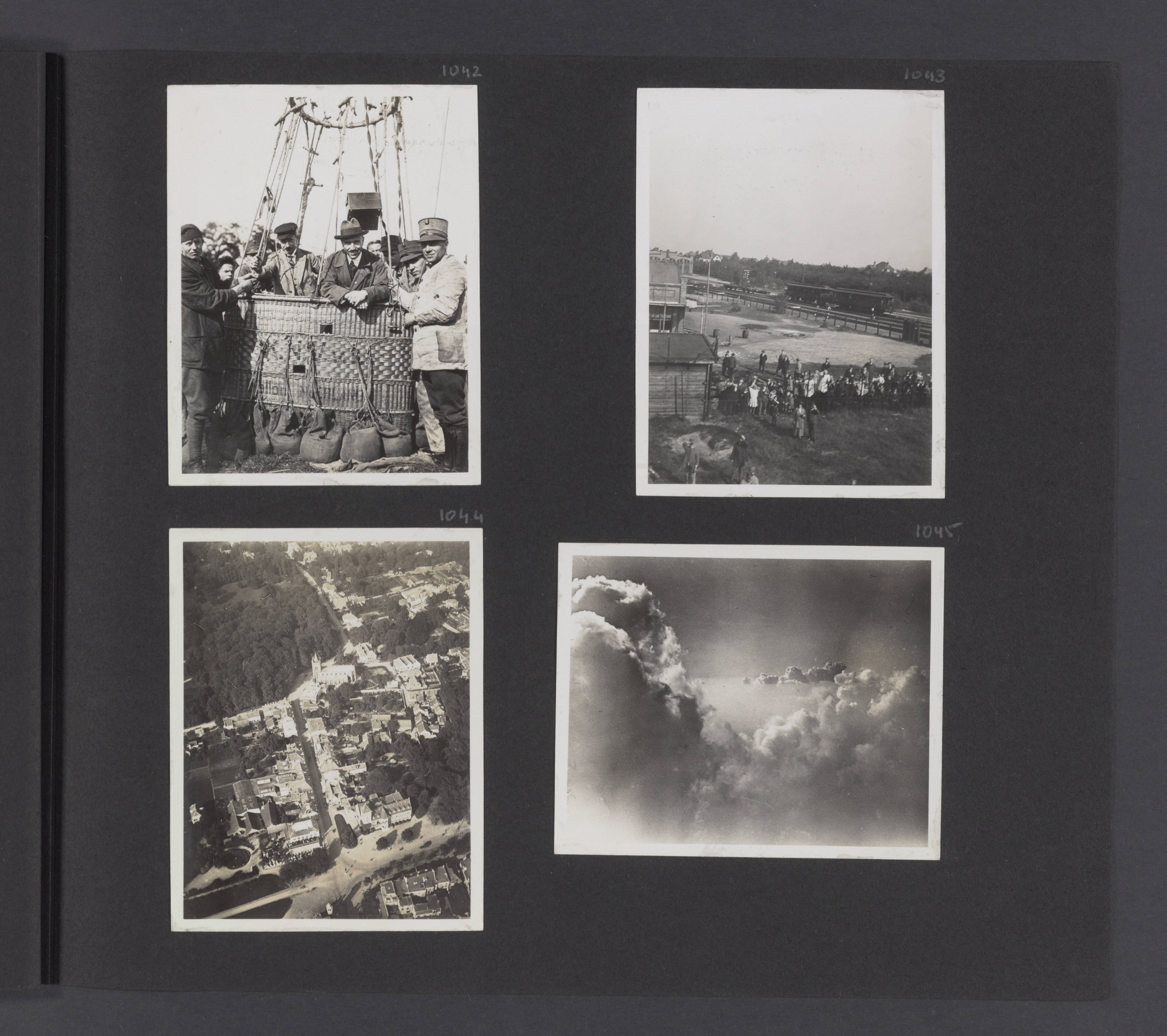 Fotoalbum Visser: Skandinavië, Zwitserland, Nederland, India — Albumblad met vier foto's. Linksboven: Ph.C. Visser en Dr. Cannegieter in de mand van een luchtballon op Soesterberg; rechtsboven: uitzicht vanuit de ballon; rechtsonder: Zeist vanuit de lucht; rechtsonder: wolkenlucht vanuit de luchtballon — Foto: Onbekend / Publiek Domein of Rechtenvrij. Licentie: Set B: Rechtenvrij / Publiek Domein. Bron: Nationaal Archief. http://hdl.handle.net/10648/0e537224-a060-4417-a31b-925220ec69d1