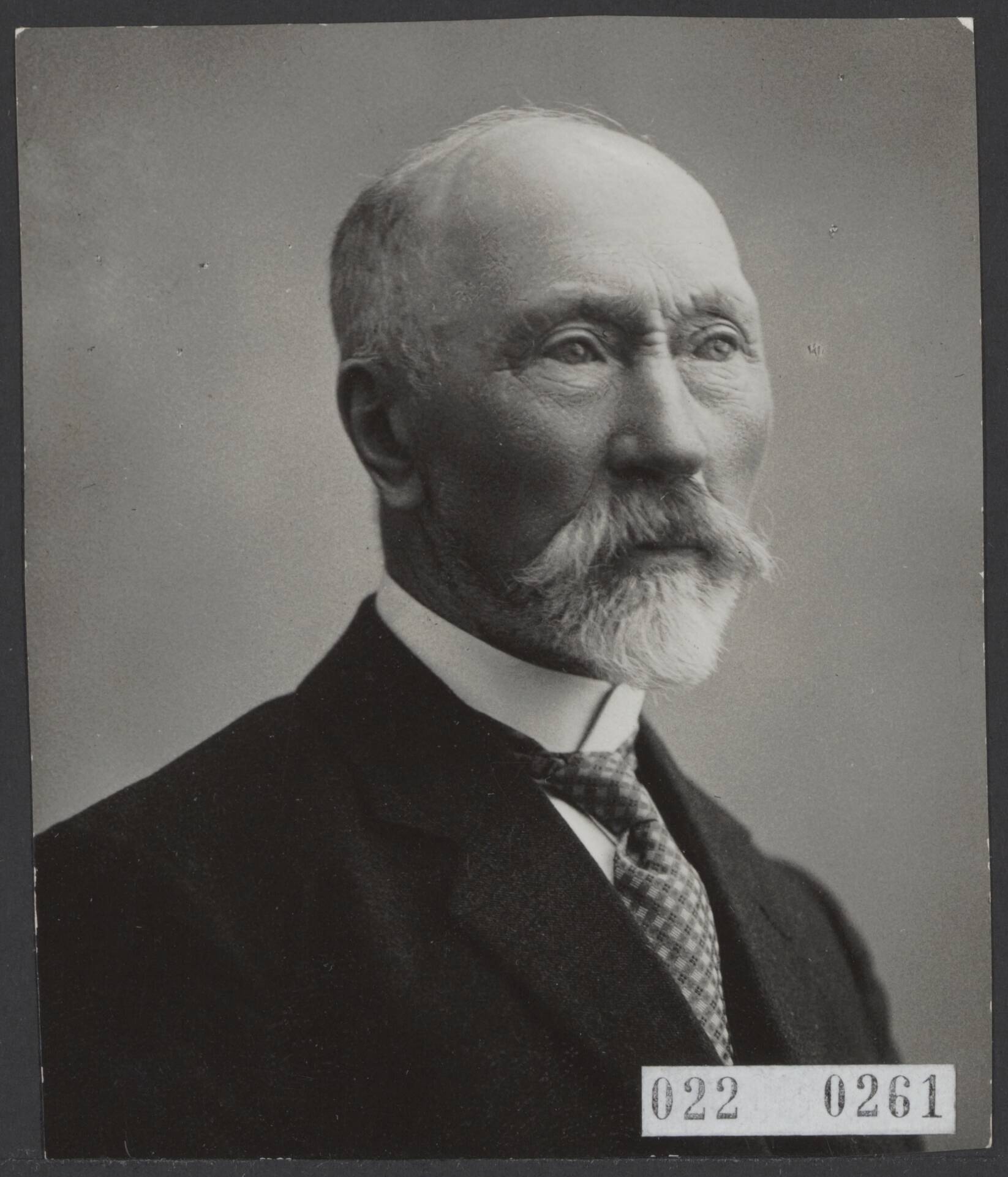 Fotocollectie Elsevier Binnenland — J.O. Bosker, burgemeester van Termunten — Foto: Onbekend / Publiek Domein of Rechtenvrij. Licentie: Set B: Rechtenvrij / Publiek Domein. Bron: Nationaal Archief. http://hdl.handle.net/10648/add19218-d0b4-102d-bcf8-003048976d84