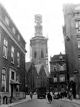 Fotocollectie Anefo — Restauratie Grote Kerk te Den Haag — Foto: Pot, Harry / Anefo. Licentie: Set B: Rechtenvrij / Publiek Domein. Bron: Nationaal Archief. http://hdl.handle.net/10648/a94a1382-d0b4-102d-bcf8-003048976d84