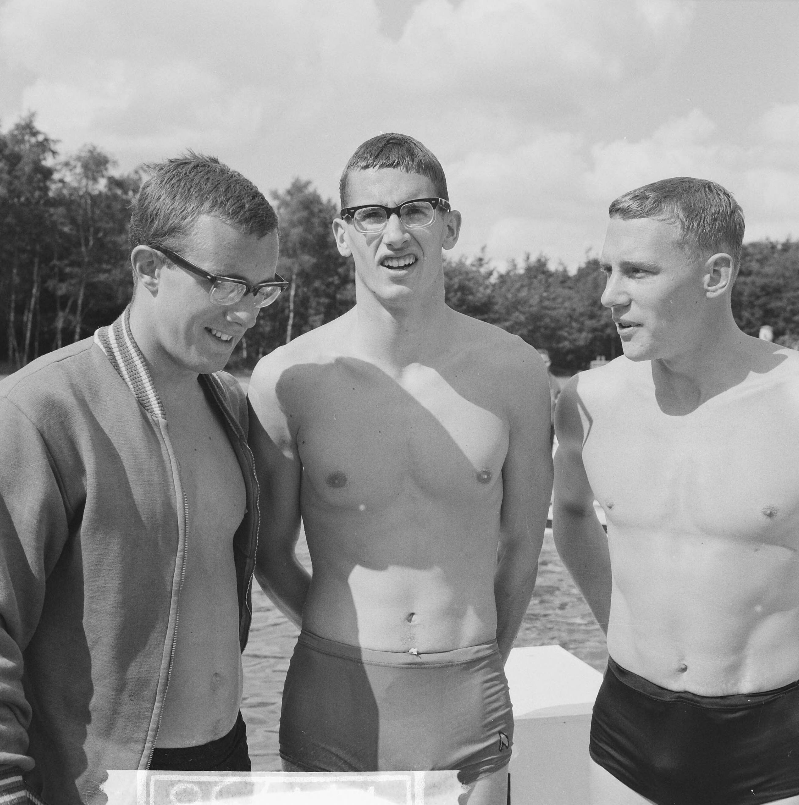 Fotocollectie Anefo — Zwemkampioenschappen in Soest — Foto: Koch, Eric / Anefo. Licentie: Set B: Rechtenvrij / Publiek Domein. Bron: Nationaal Archief. http://hdl.handle.net/10648/aa126602-d0b4-102d-bcf8-003048976d84