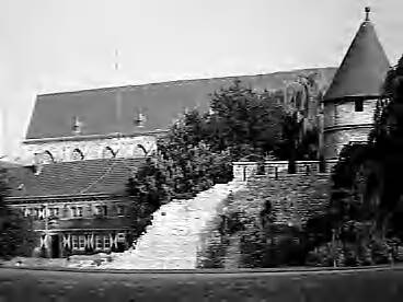 Steden [RVD] — Maastricht [Pater Vincktoren met vestingmuur] — Foto: Rijksvoorlichtingsdienst (RVD). Licentie: Set B: Rechtenvrij / Publiek Domein. Bron: Nationaal Archief. http://hdl.handle.net/10648/af472fea-d0b4-102d-bcf8-003048976d84